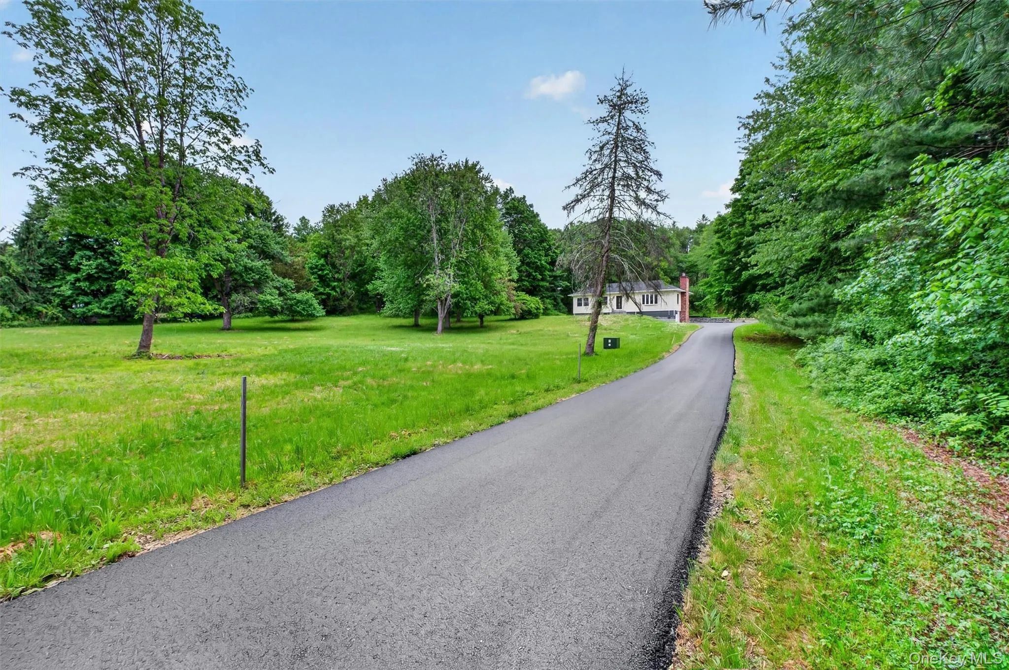 80 Cross Road, La Grange, NY, 4 Bedrooms Bedrooms, 13 Rooms Rooms,3 BathroomsBathrooms,Residential,For Rent,Cross,0,1032011 80 Cross Road, La Grange, NY, 4 Bedrooms Bedrooms, 13 Rooms Rooms,3 BathroomsBathrooms,Residential,For Rent,Cross,0,1032011