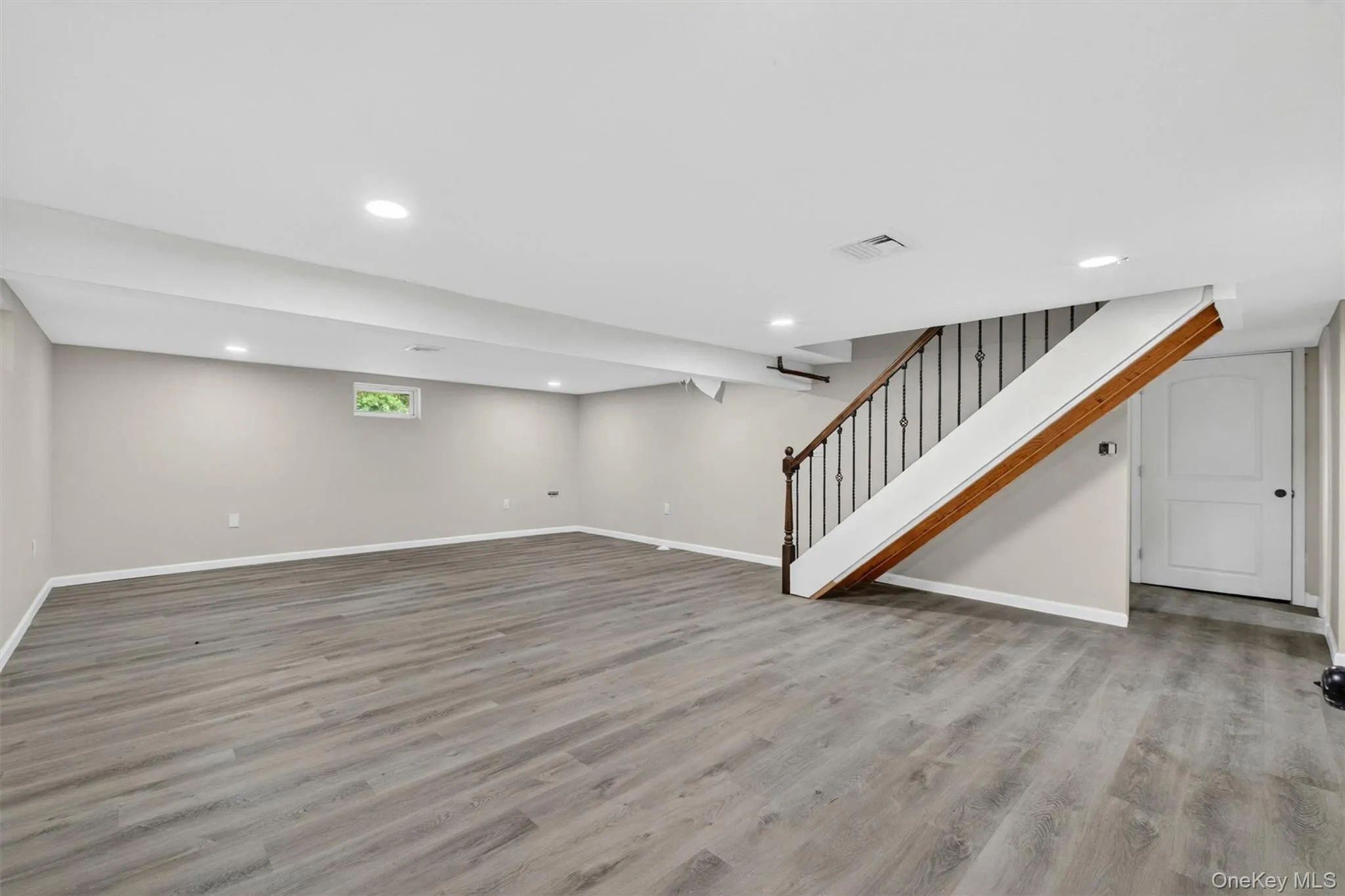 80 Cross Road, La Grange, NY, 4 Bedrooms Bedrooms, 13 Rooms Rooms,3 BathroomsBathrooms,Residential,For Rent,Cross,0,1032011 80 Cross Road, La Grange, NY, 4 Bedrooms Bedrooms, 13 Rooms Rooms,3 BathroomsBathrooms,Residential,For Rent,Cross,0,1032011