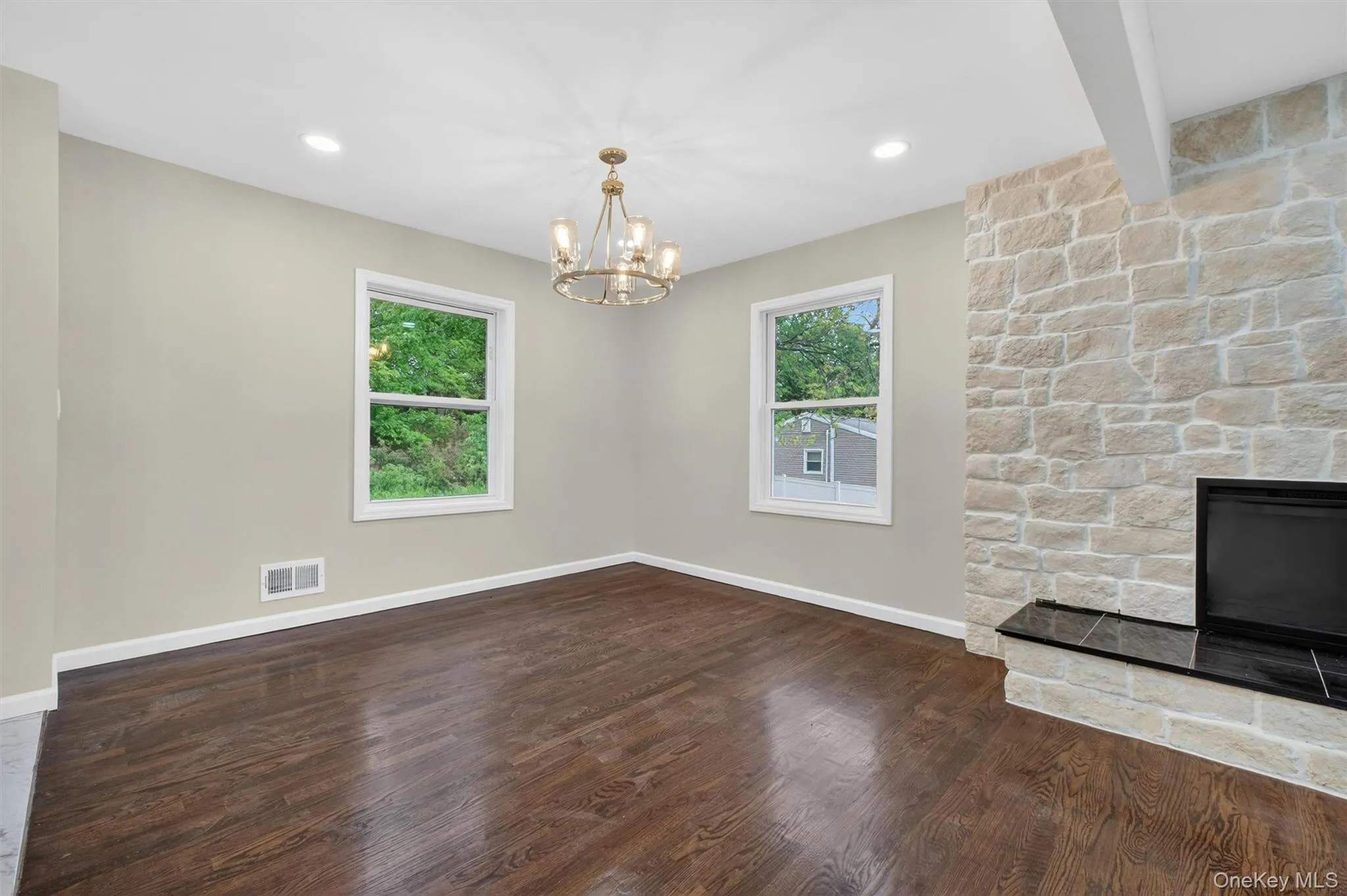 80 Cross Road, La Grange, NY, 4 Bedrooms Bedrooms, 13 Rooms Rooms,3 BathroomsBathrooms,Residential,For Rent,Cross,0,1032011 80 Cross Road, La Grange, NY, 4 Bedrooms Bedrooms, 13 Rooms Rooms,3 BathroomsBathrooms,Residential,For Rent,Cross,0,1032011
