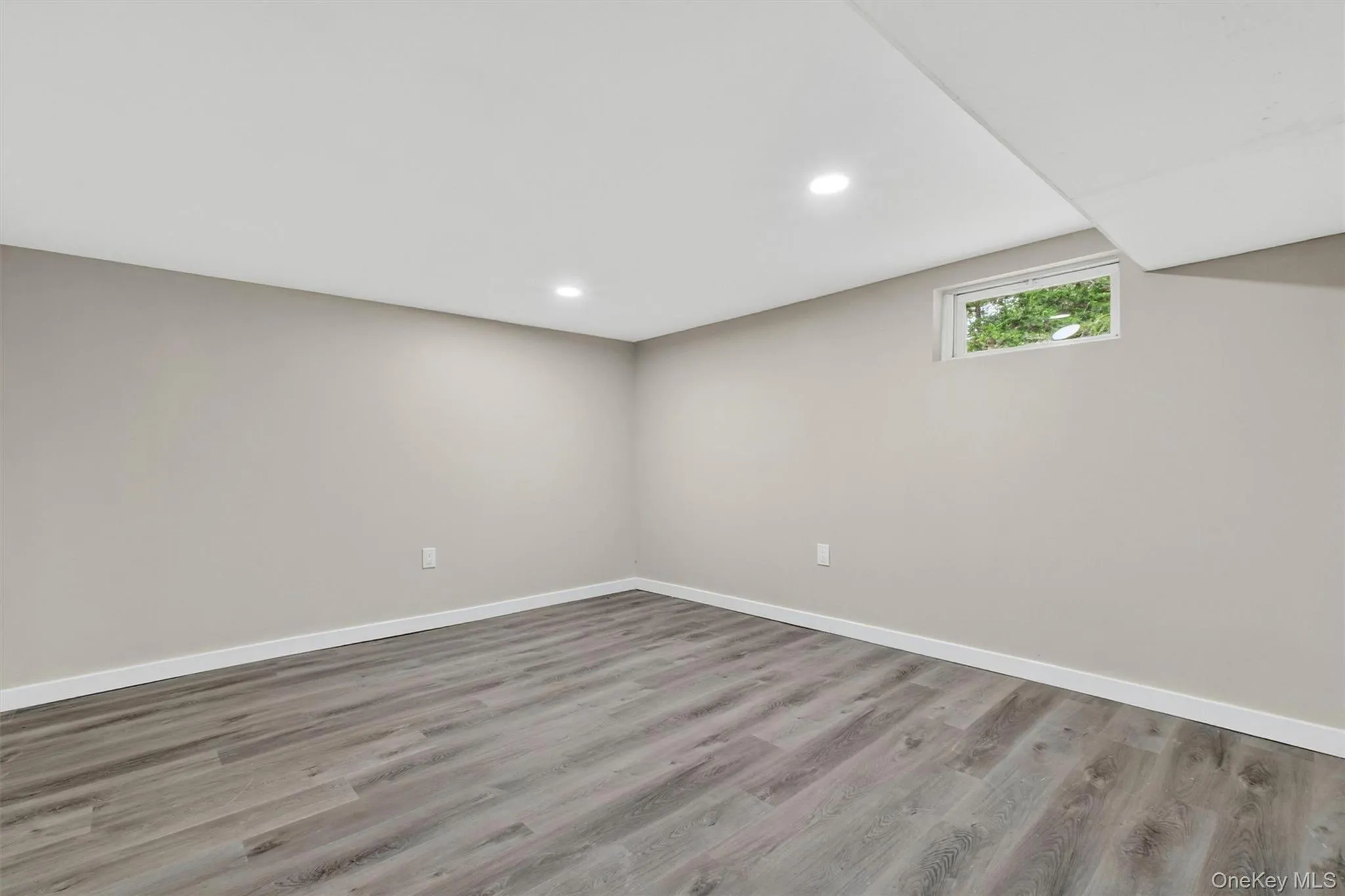 80 Cross Road, La Grange, NY, 4 Bedrooms Bedrooms, 13 Rooms Rooms,3 BathroomsBathrooms,Residential,For Rent,Cross,0,1032011 80 Cross Road, La Grange, NY, 4 Bedrooms Bedrooms, 13 Rooms Rooms,3 BathroomsBathrooms,Residential,For Rent,Cross,0,1032011