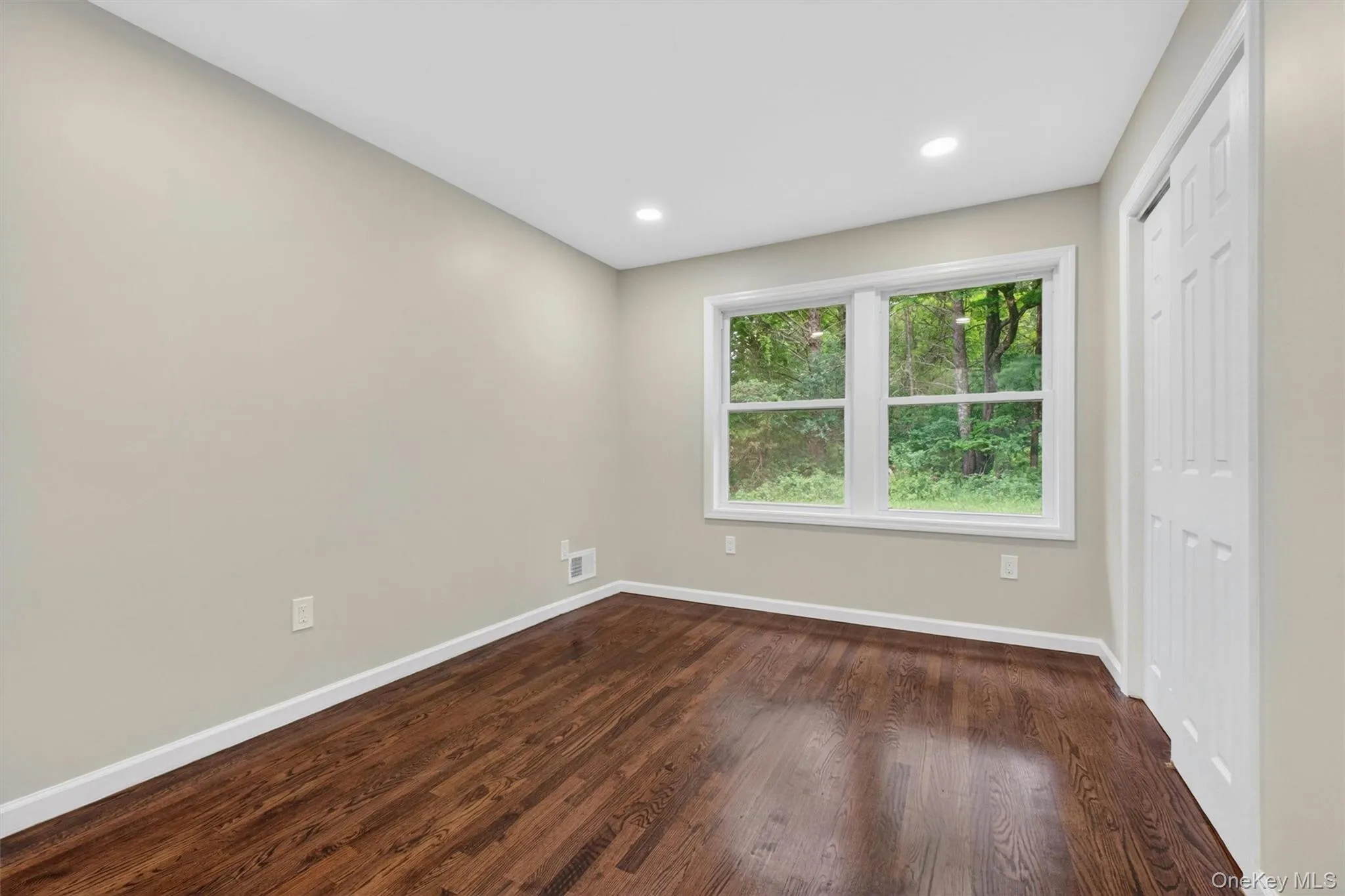 80 Cross Road, La Grange, NY, 4 Bedrooms Bedrooms, 13 Rooms Rooms,3 BathroomsBathrooms,Residential,For Rent,Cross,0,1032011 80 Cross Road, La Grange, NY, 4 Bedrooms Bedrooms, 13 Rooms Rooms,3 BathroomsBathrooms,Residential,For Rent,Cross,0,1032011