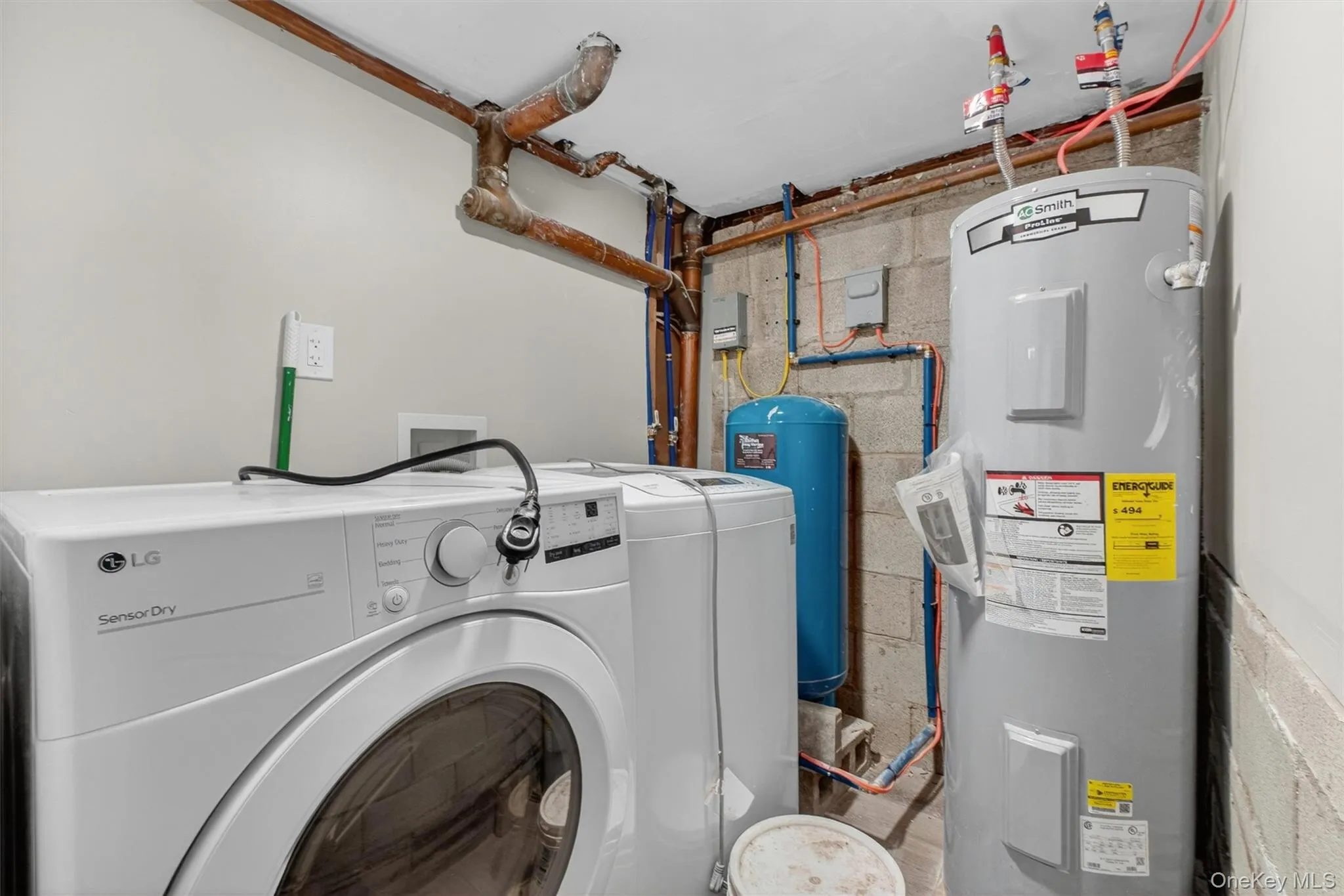 80 Cross Road, La Grange, NY, 4 Bedrooms Bedrooms, 13 Rooms Rooms,3 BathroomsBathrooms,Residential,For Rent,Cross,0,1032011 80 Cross Road, La Grange, NY, 4 Bedrooms Bedrooms, 13 Rooms Rooms,3 BathroomsBathrooms,Residential,For Rent,Cross,0,1032011
