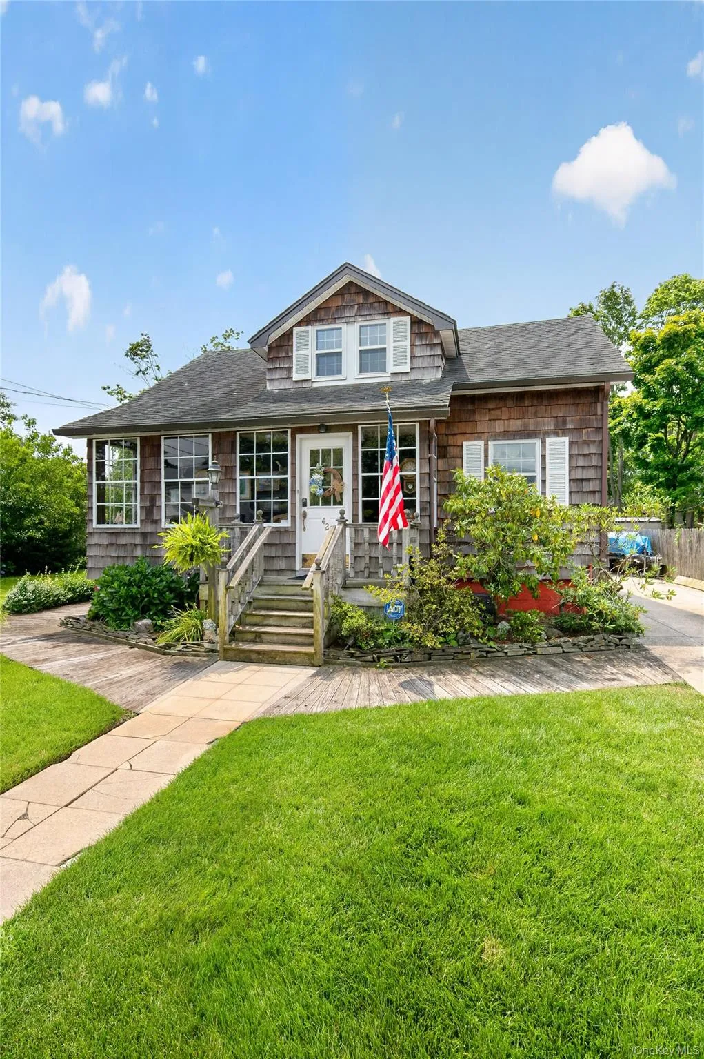42 Cedar Street, Islip, NY, 2 Bedrooms Bedrooms, 5 Rooms Rooms,1 BathroomBathrooms,Residential,For Rent,Cedar,0,1032012 42 Cedar Street, Islip, NY, 2 Bedrooms Bedrooms, 5 Rooms Rooms,1 BathroomBathrooms,Residential,For Rent,Cedar,0,1032012