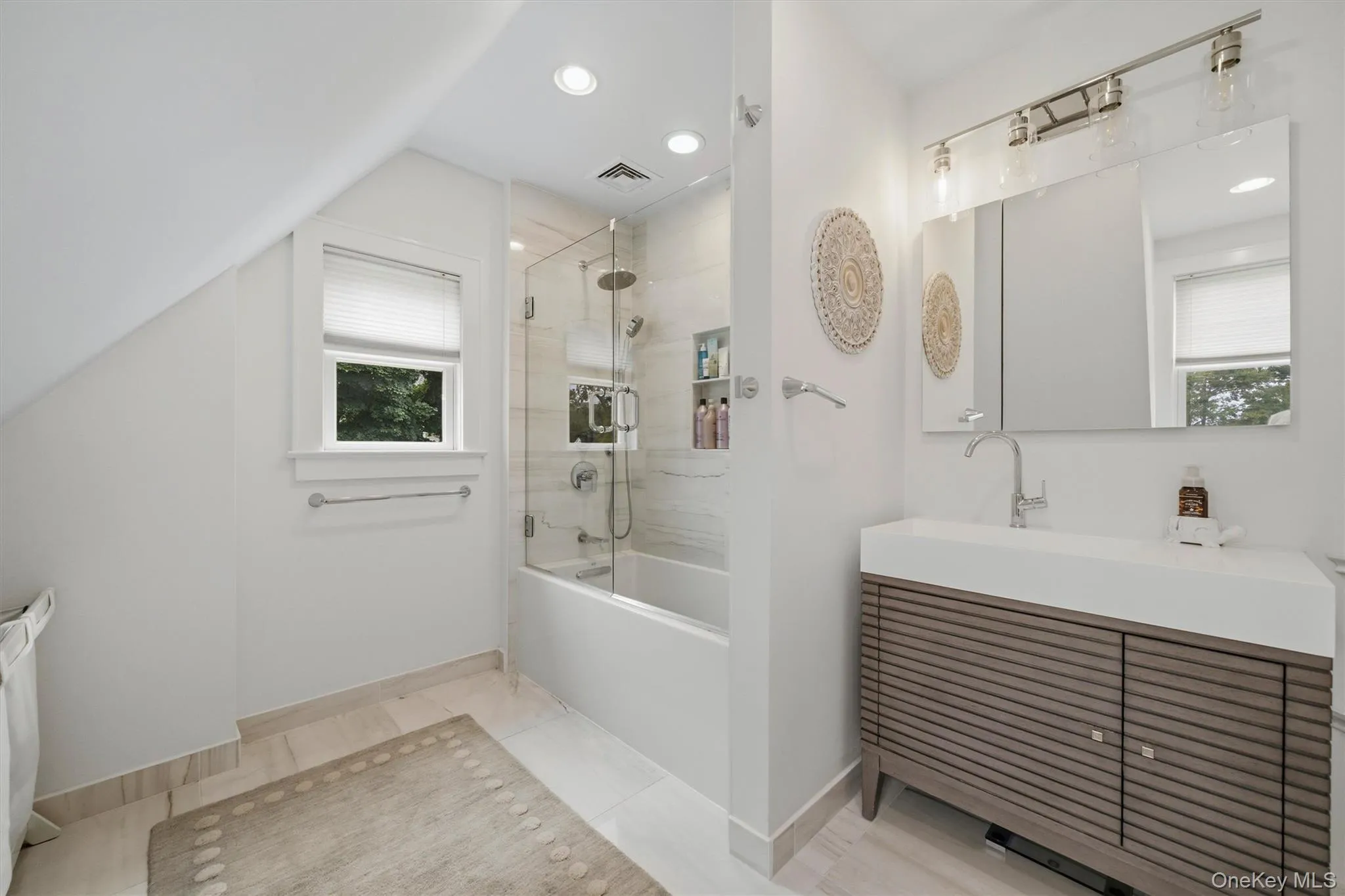 Second Floor Bath Second Floor Bath