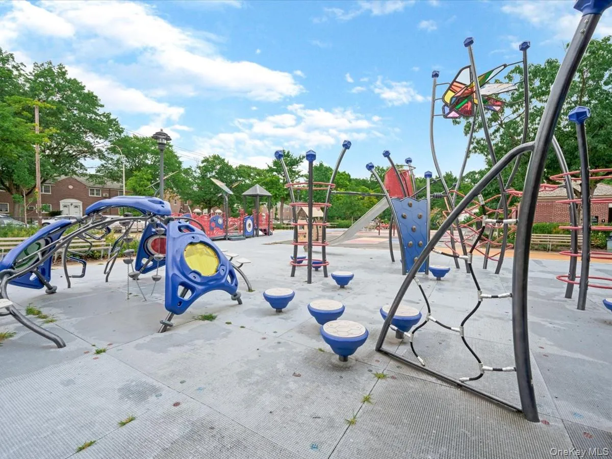 249-20 57TH Avenue, New York, NY, 2 Bedrooms Bedrooms, 5 Rooms Rooms,1 BathroomBathrooms,Residential,For Rent,57TH,0,1032016 249-20 57TH Avenue, New York, NY, 2 Bedrooms Bedrooms, 5 Rooms Rooms,1 BathroomBathrooms,Residential,For Rent,57TH,0,1032016