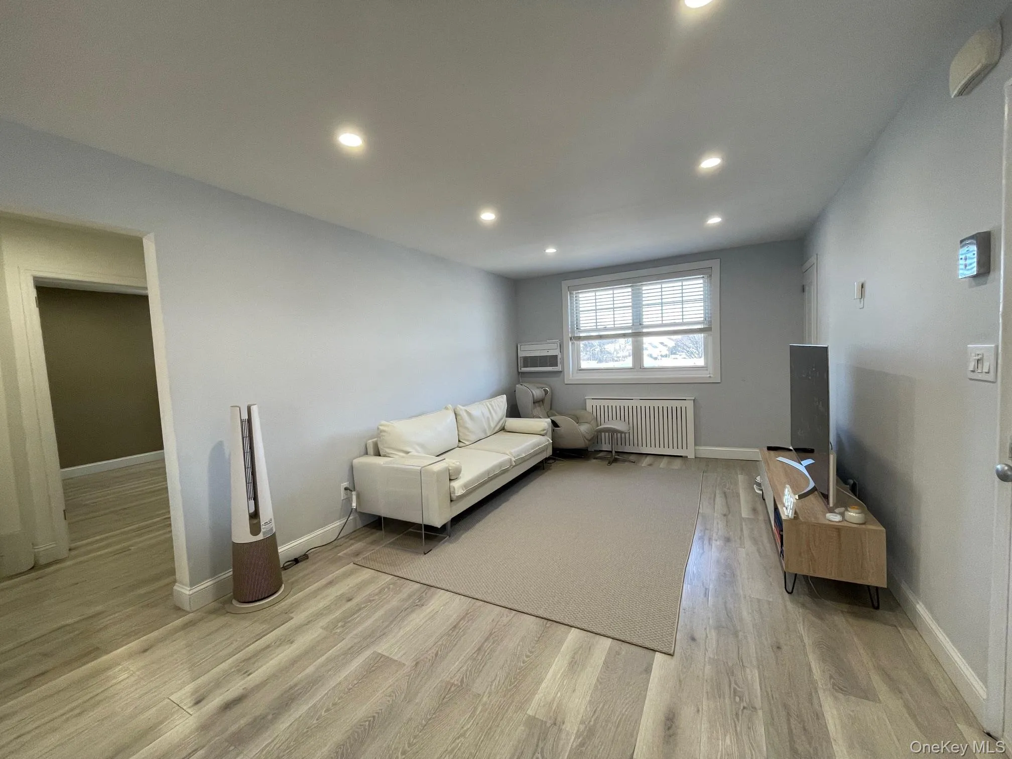 249-20 57TH Avenue, New York, NY, 2 Bedrooms Bedrooms, 5 Rooms Rooms,1 BathroomBathrooms,Residential,For Rent,57TH,0,1032016 249-20 57TH Avenue, New York, NY, 2 Bedrooms Bedrooms, 5 Rooms Rooms,1 BathroomBathrooms,Residential,For Rent,57TH,0,1032016