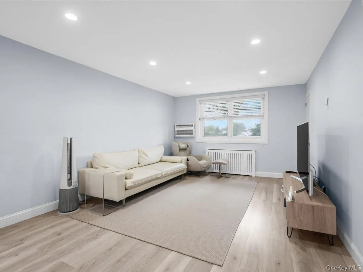 249-20 57TH Avenue, New York, NY, 2 Bedrooms Bedrooms, 5 Rooms Rooms,1 BathroomBathrooms,Residential,For Rent,57TH,0,1032016 249-20 57TH Avenue, New York, NY, 2 Bedrooms Bedrooms, 5 Rooms Rooms,1 BathroomBathrooms,Residential,For Rent,57TH,0,1032016