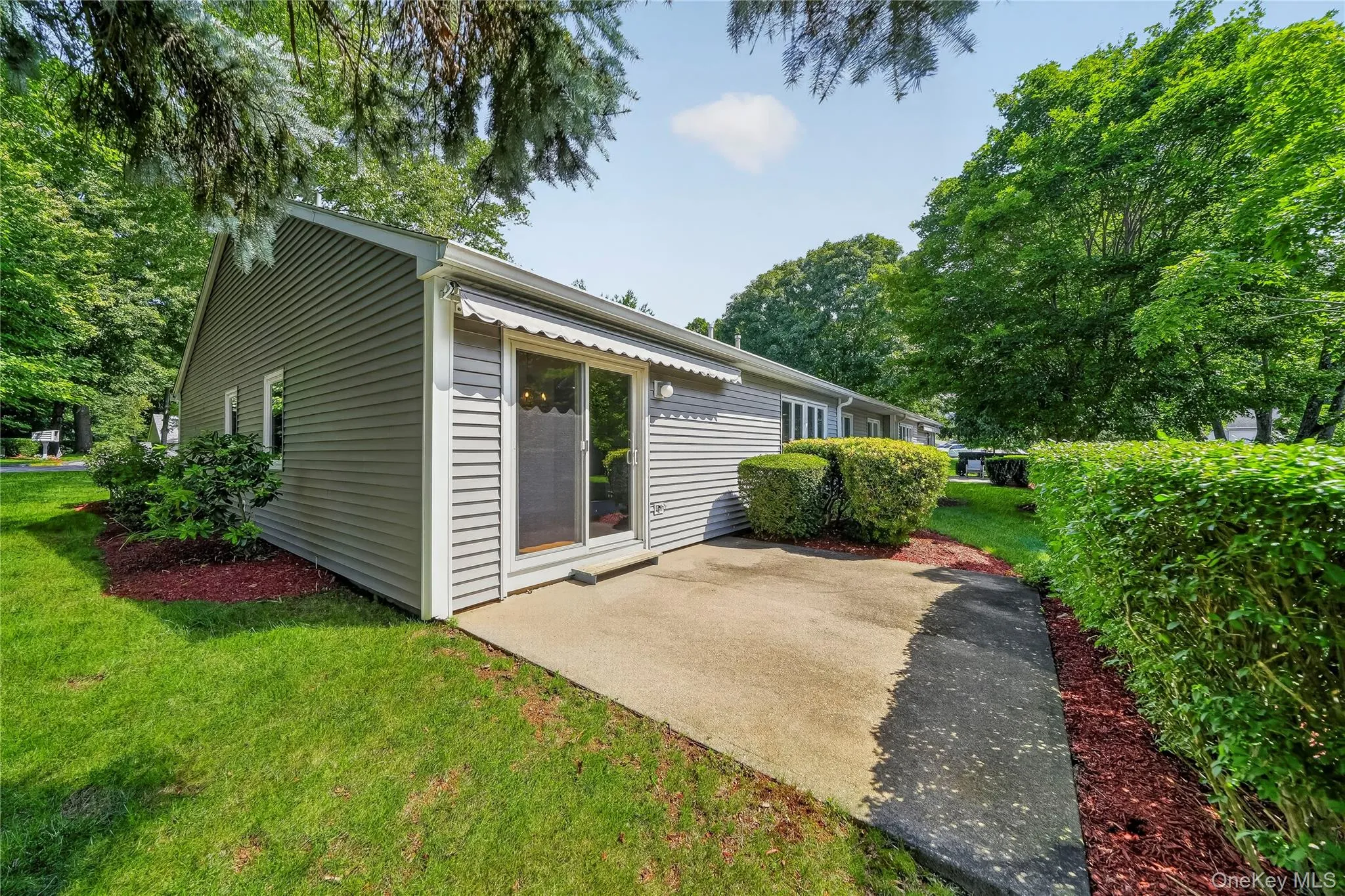 Enjoy all seasons dining cooking outside on his spacious private patio. Enjoy all seasons dining cooking outside on his spacious private patio.