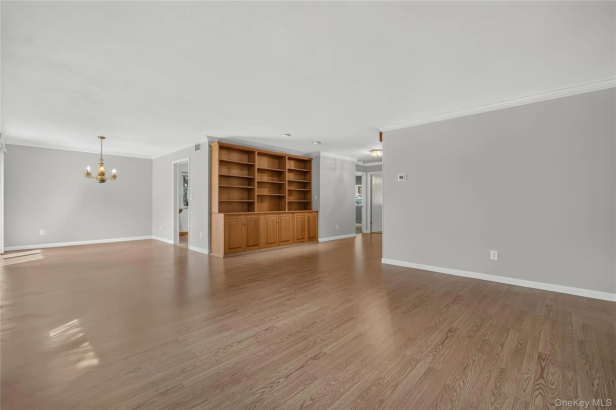 Room for all your furniture and extras! Room for all your furniture and extras!