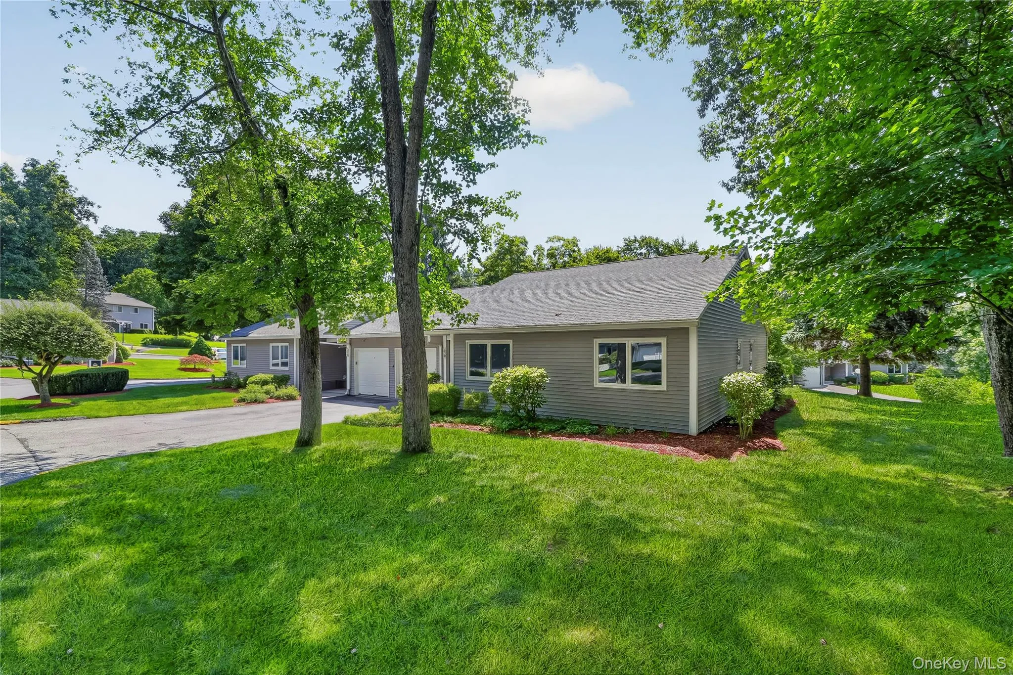 Green space and privacy all around. Green space and privacy all around.