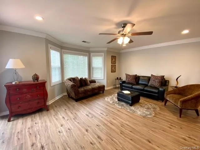 12 Adams Way, Islip, NY, 1 Bedroom Bedrooms, 4 Rooms Rooms,1 BathroomBathrooms,Residential Lease,For Rent,Adams,0,1032036 12 Adams Way, Islip, NY, 1 Bedroom Bedrooms, 4 Rooms Rooms,1 BathroomBathrooms,Residential Lease,For Rent,Adams,0,1032036