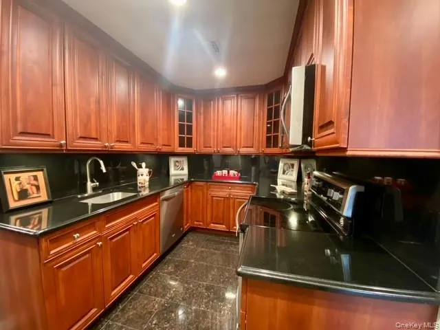 12 Adams Way, Islip, NY, 1 Bedroom Bedrooms, 4 Rooms Rooms,1 BathroomBathrooms,Residential Lease,For Rent,Adams,0,1032036 12 Adams Way, Islip, NY, 1 Bedroom Bedrooms, 4 Rooms Rooms,1 BathroomBathrooms,Residential Lease,For Rent,Adams,0,1032036