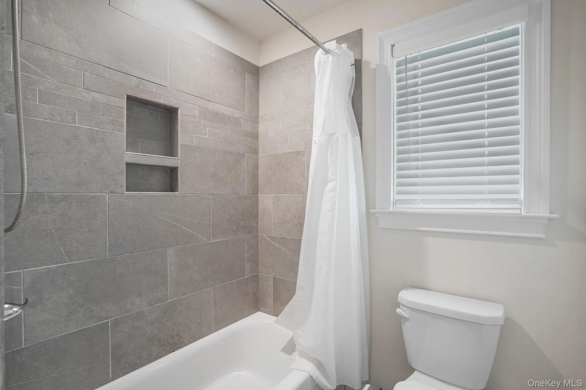 149 Stratford Drive, Poughkeepsie (town), NY, 4 Bedrooms Bedrooms, 8 Rooms Rooms,2 BathroomsBathrooms,Residential Lease,For Rent,Stratford,0,1032039 149 Stratford Drive, Poughkeepsie (town), NY, 4 Bedrooms Bedrooms, 8 Rooms Rooms,2 BathroomsBathrooms,Residential Lease,For Rent,Stratford,0,1032039