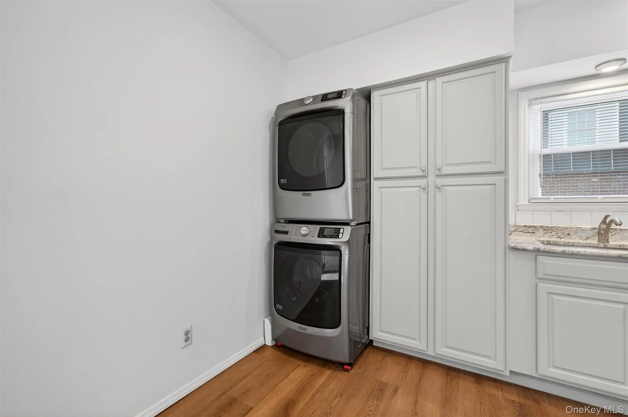 12 Scotchtown Avenue, Goshen, NY, 3 Bedrooms Bedrooms, 6 Rooms Rooms,1 BathroomBathrooms,Residential Lease,For Rent,Scotchtown,0,1032040 12 Scotchtown Avenue, Goshen, NY, 3 Bedrooms Bedrooms, 6 Rooms Rooms,1 BathroomBathrooms,Residential Lease,For Rent,Scotchtown,0,1032040