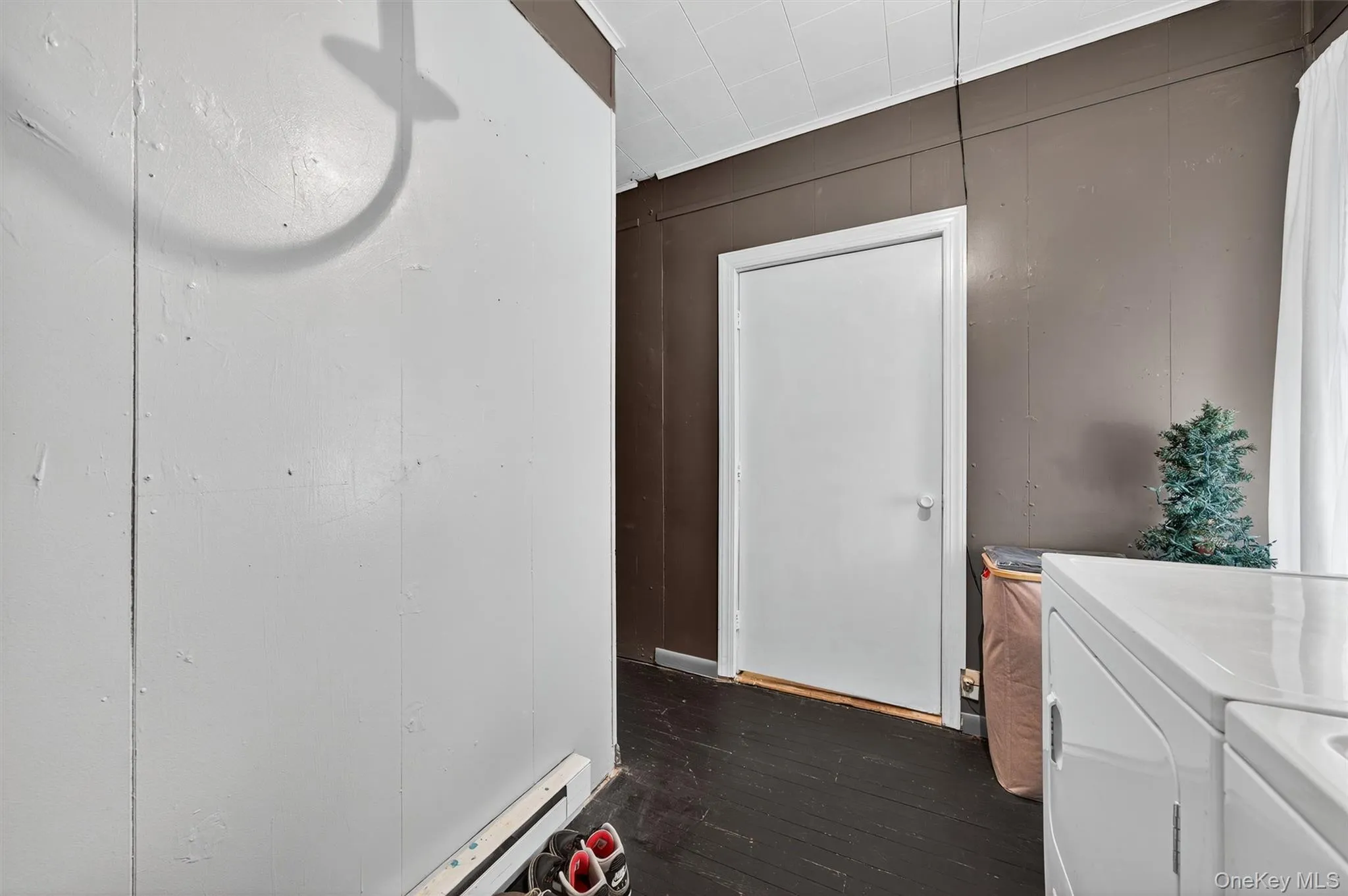 120 Main Street, Port Jervis, NY, 4 Bedrooms Bedrooms, 10 Rooms Rooms,2 BathroomsBathrooms,Residential,For Rent,Main,0,1032043 120 Main Street, Port Jervis, NY, 4 Bedrooms Bedrooms, 10 Rooms Rooms,2 BathroomsBathrooms,Residential,For Rent,Main,0,1032043