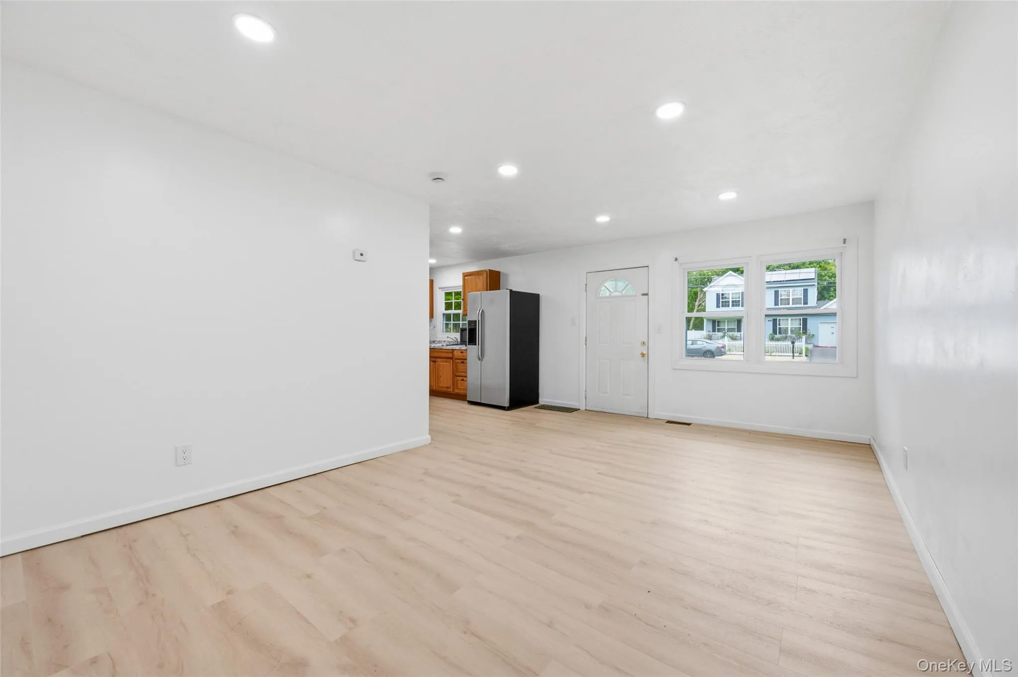 710 Bourdois Avenue, Brookhaven, NY, 3 Bedrooms Bedrooms, 5 Rooms Rooms,1 BathroomBathrooms,Residential,For Rent,Bourdois,0,1032046 710 Bourdois Avenue, Brookhaven, NY, 3 Bedrooms Bedrooms, 5 Rooms Rooms,1 BathroomBathrooms,Residential,For Rent,Bourdois,0,1032046