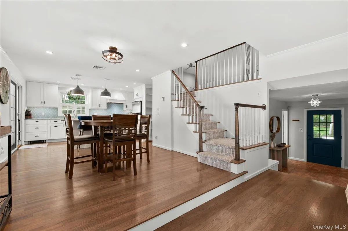 39 Marie Drive, Huntington, NY, 4 Bedrooms Bedrooms, 7 Rooms Rooms,2 BathroomsBathrooms,Residential,For Rent,Marie,0,1032051 39 Marie Drive, Huntington, NY, 4 Bedrooms Bedrooms, 7 Rooms Rooms,2 BathroomsBathrooms,Residential,For Rent,Marie,0,1032051