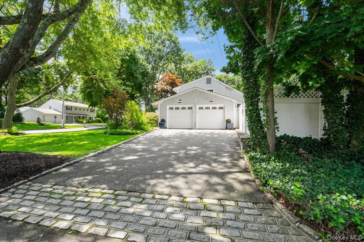 39 Marie Drive, Huntington, NY, 4 Bedrooms Bedrooms, 7 Rooms Rooms,2 BathroomsBathrooms,Residential,For Rent,Marie,0,1032051 39 Marie Drive, Huntington, NY, 4 Bedrooms Bedrooms, 7 Rooms Rooms,2 BathroomsBathrooms,Residential,For Rent,Marie,0,1032051