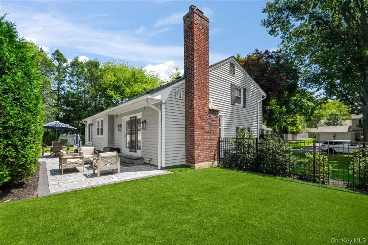 39 Marie Drive, Huntington, NY, 4 Bedrooms Bedrooms, 7 Rooms Rooms,2 BathroomsBathrooms,Residential,For Rent,Marie,0,1032051 39 Marie Drive, Huntington, NY, 4 Bedrooms Bedrooms, 7 Rooms Rooms,2 BathroomsBathrooms,Residential,For Rent,Marie,0,1032051