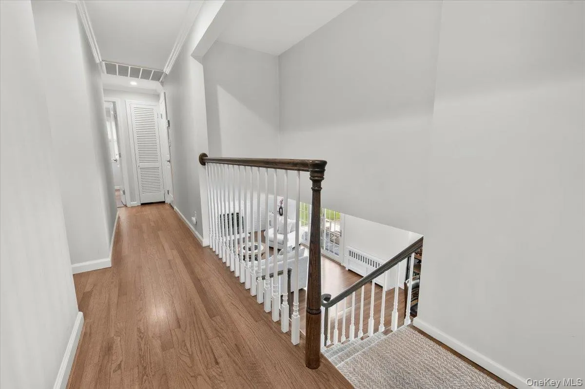 39 Marie Drive, Huntington, NY, 4 Bedrooms Bedrooms, 7 Rooms Rooms,2 BathroomsBathrooms,Residential,For Rent,Marie,0,1032051 39 Marie Drive, Huntington, NY, 4 Bedrooms Bedrooms, 7 Rooms Rooms,2 BathroomsBathrooms,Residential,For Rent,Marie,0,1032051
