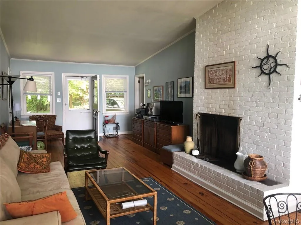 14 Frederick Street, Carmel, NY, 2 Bedrooms Bedrooms, 5 Rooms Rooms,1 BathroomBathrooms,Residential Lease,For Rent,Frederick,0,1032053 14 Frederick Street, Carmel, NY, 2 Bedrooms Bedrooms, 5 Rooms Rooms,1 BathroomBathrooms,Residential Lease,For Rent,Frederick,0,1032053