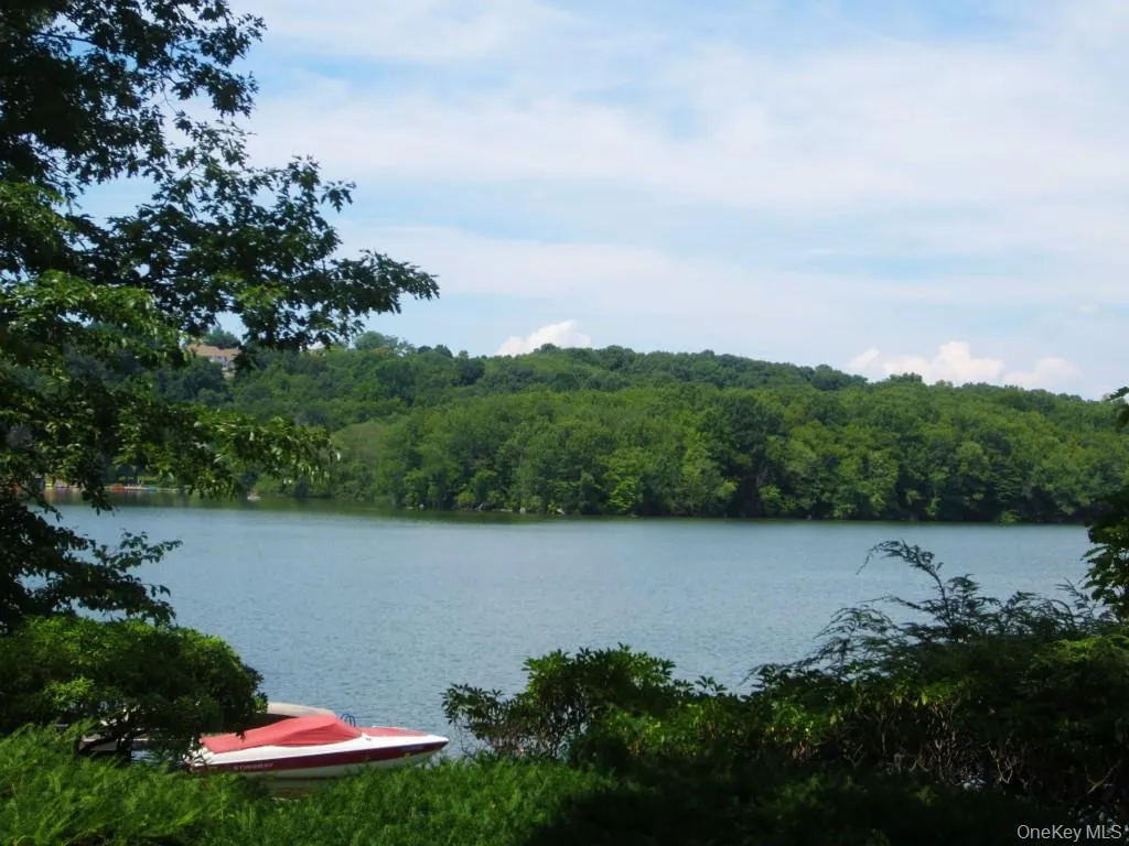 14 Frederick Street, Carmel, NY, 2 Bedrooms Bedrooms, 5 Rooms Rooms,1 BathroomBathrooms,Residential Lease,For Rent,Frederick,0,1032053 14 Frederick Street, Carmel, NY, 2 Bedrooms Bedrooms, 5 Rooms Rooms,1 BathroomBathrooms,Residential Lease,For Rent,Frederick,0,1032053