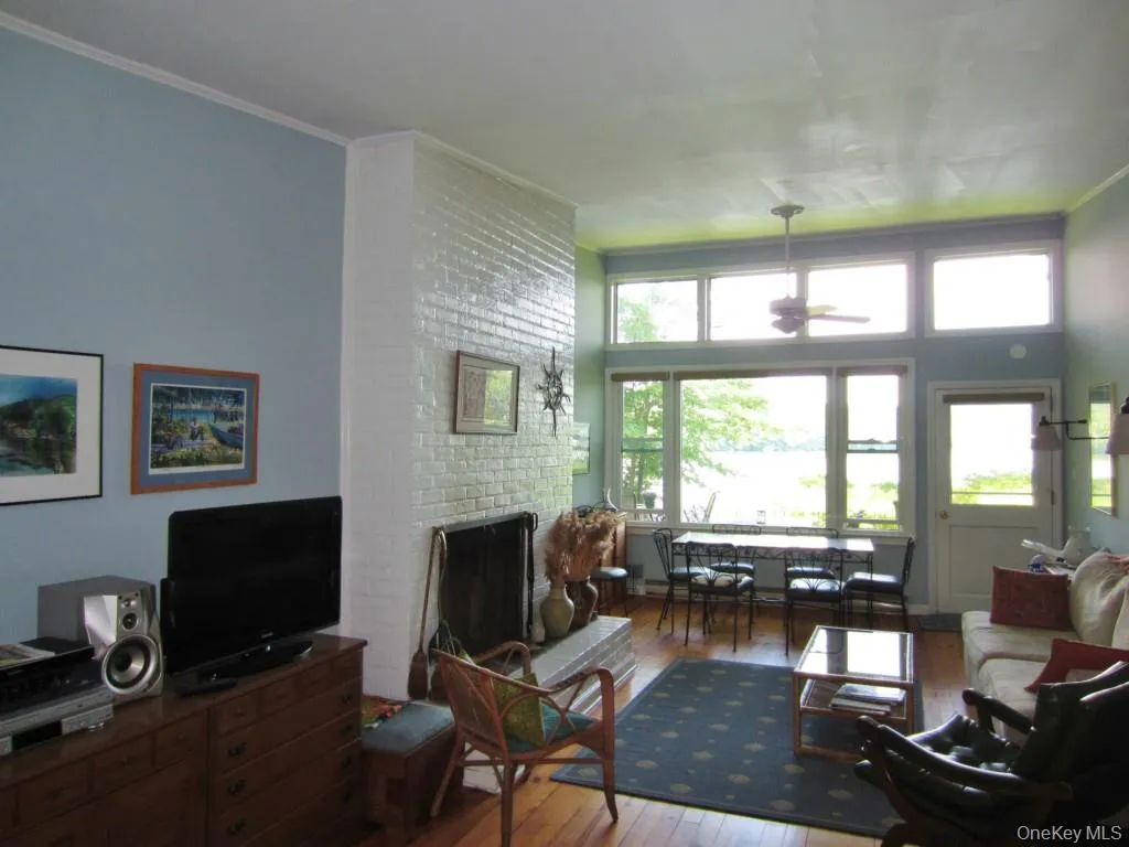 14 Frederick Street, Carmel, NY, 2 Bedrooms Bedrooms, 5 Rooms Rooms,1 BathroomBathrooms,Residential Lease,For Rent,Frederick,0,1032053 14 Frederick Street, Carmel, NY, 2 Bedrooms Bedrooms, 5 Rooms Rooms,1 BathroomBathrooms,Residential Lease,For Rent,Frederick,0,1032053