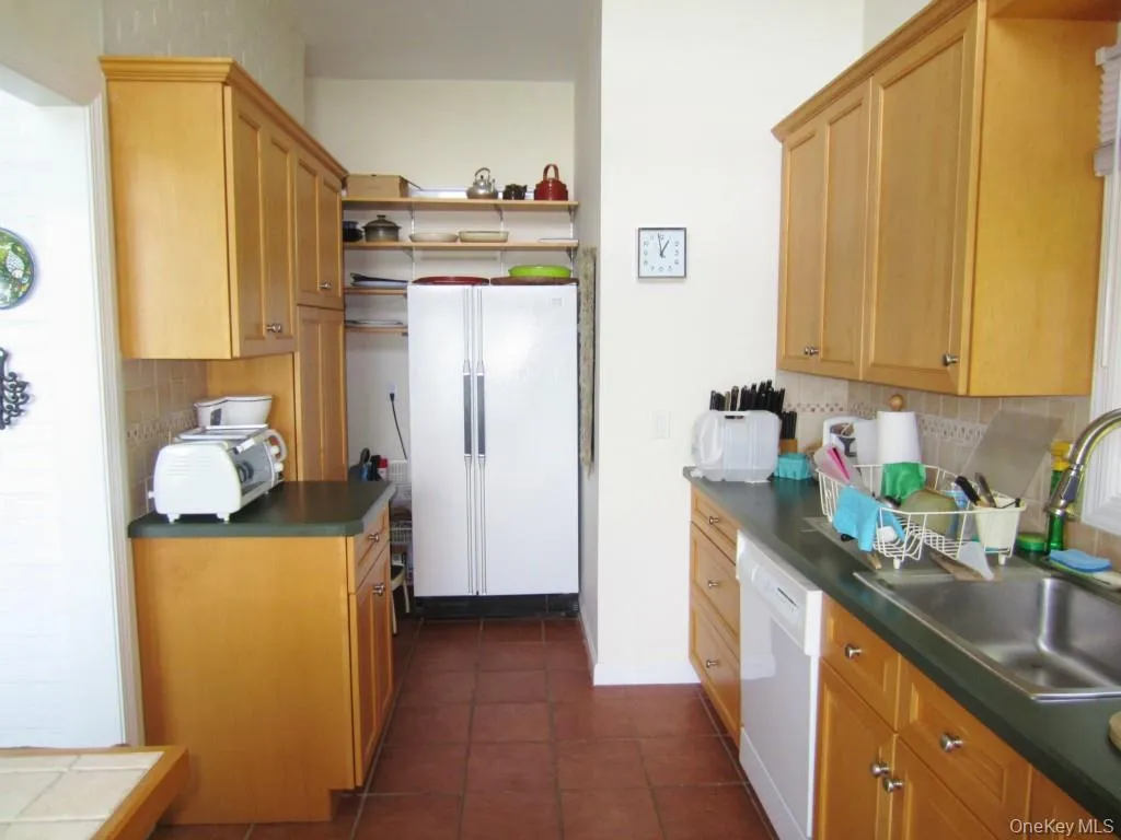 14 Frederick Street, Carmel, NY, 2 Bedrooms Bedrooms, 5 Rooms Rooms,1 BathroomBathrooms,Residential Lease,For Rent,Frederick,0,1032053 14 Frederick Street, Carmel, NY, 2 Bedrooms Bedrooms, 5 Rooms Rooms,1 BathroomBathrooms,Residential Lease,For Rent,Frederick,0,1032053