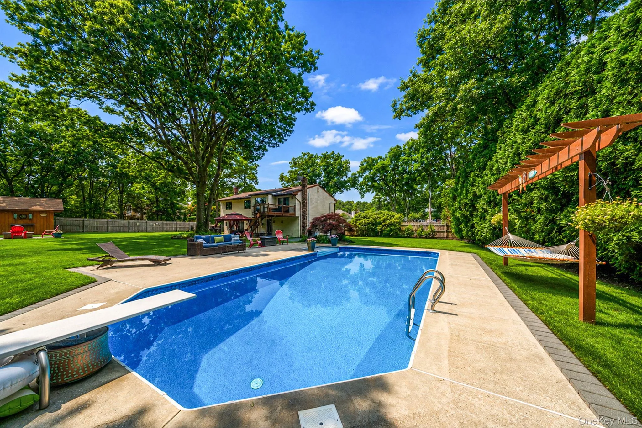 411 Robinson Avenue, Brookhaven, NY, 4 Bedrooms Bedrooms, 9 Rooms Rooms,3 BathroomsBathrooms,Residential,For Rent,Robinson,0,1032055 411 Robinson Avenue, Brookhaven, NY, 4 Bedrooms Bedrooms, 9 Rooms Rooms,3 BathroomsBathrooms,Residential,For Rent,Robinson,0,1032055
