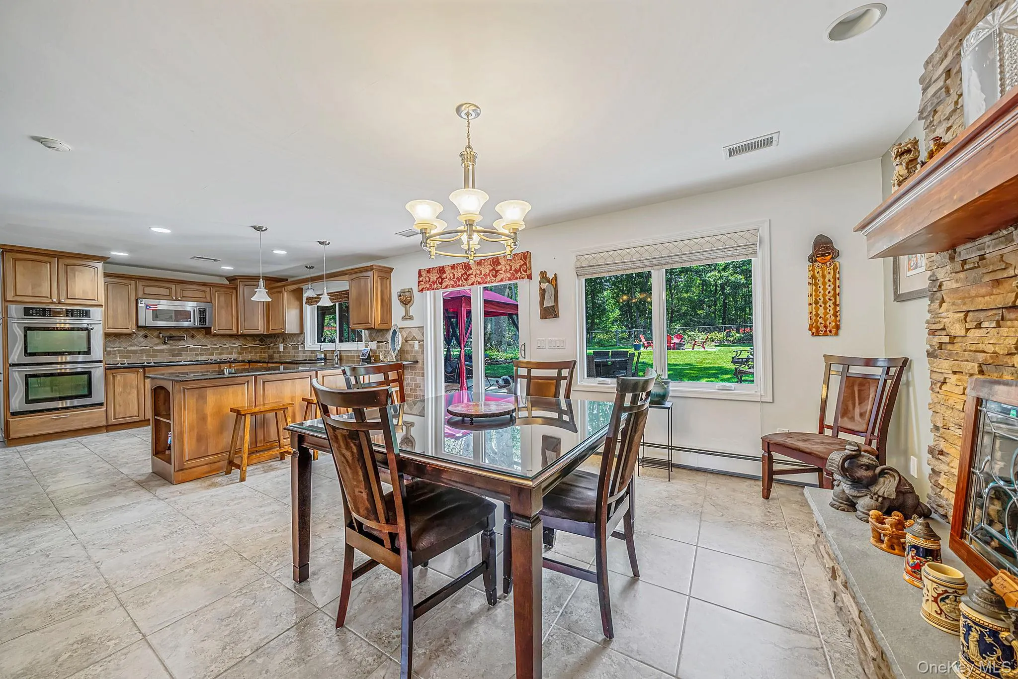 411 Robinson Avenue, Brookhaven, NY, 4 Bedrooms Bedrooms, 9 Rooms Rooms,3 BathroomsBathrooms,Residential,For Rent,Robinson,0,1032055 411 Robinson Avenue, Brookhaven, NY, 4 Bedrooms Bedrooms, 9 Rooms Rooms,3 BathroomsBathrooms,Residential,For Rent,Robinson,0,1032055