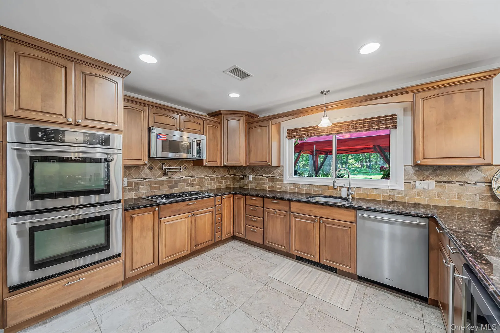 411 Robinson Avenue, Brookhaven, NY, 4 Bedrooms Bedrooms, 9 Rooms Rooms,3 BathroomsBathrooms,Residential,For Rent,Robinson,0,1032055 411 Robinson Avenue, Brookhaven, NY, 4 Bedrooms Bedrooms, 9 Rooms Rooms,3 BathroomsBathrooms,Residential,For Rent,Robinson,0,1032055