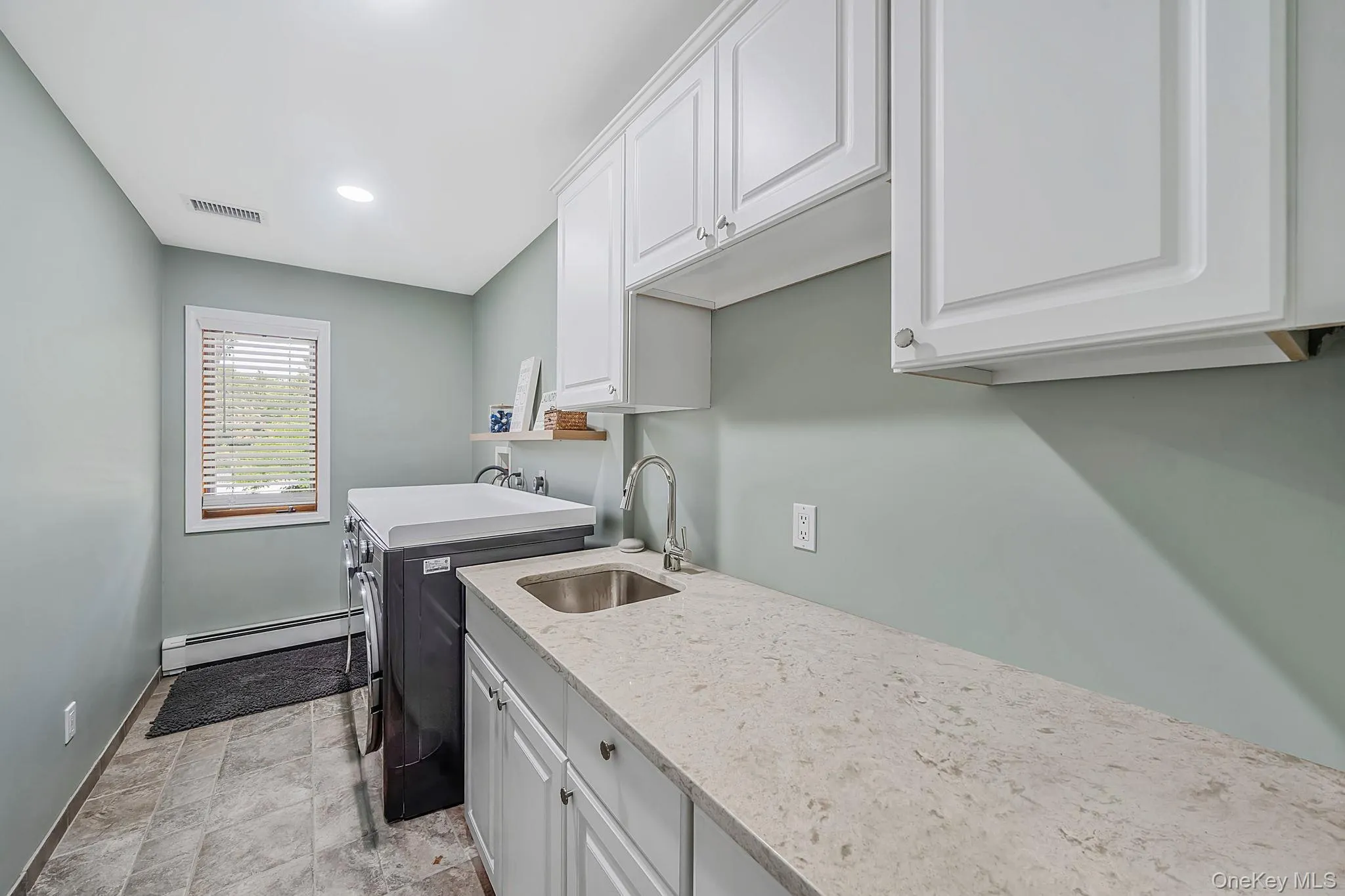 411 Robinson Avenue, Brookhaven, NY, 4 Bedrooms Bedrooms, 9 Rooms Rooms,3 BathroomsBathrooms,Residential,For Rent,Robinson,0,1032055 411 Robinson Avenue, Brookhaven, NY, 4 Bedrooms Bedrooms, 9 Rooms Rooms,3 BathroomsBathrooms,Residential,For Rent,Robinson,0,1032055
