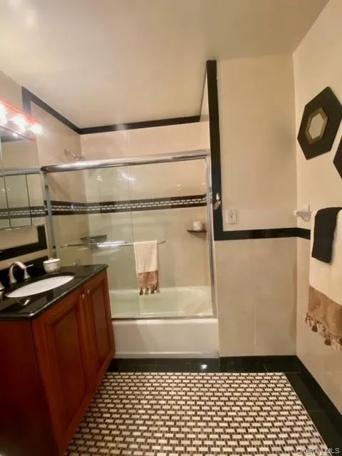 217 Adams Way, Islip, NY, 1 Bedroom Bedrooms, 4 Rooms Rooms,1 BathroomBathrooms,Residential Lease,For Rent,Adams,0,1032062 217 Adams Way, Islip, NY, 1 Bedroom Bedrooms, 4 Rooms Rooms,1 BathroomBathrooms,Residential Lease,For Rent,Adams,0,1032062