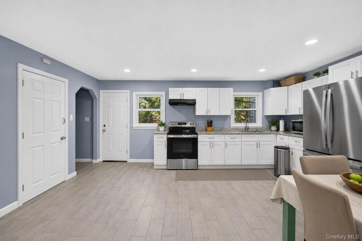 25 Putnam Avenue, West Babylon, NY, 3 Bedrooms Bedrooms, 4 Rooms Rooms,2 BathroomsBathrooms,Residential,For Rent,Putnam,0,1032074 25 Putnam Avenue, West Babylon, NY, 3 Bedrooms Bedrooms, 4 Rooms Rooms,2 BathroomsBathrooms,Residential,For Rent,Putnam,0,1032074