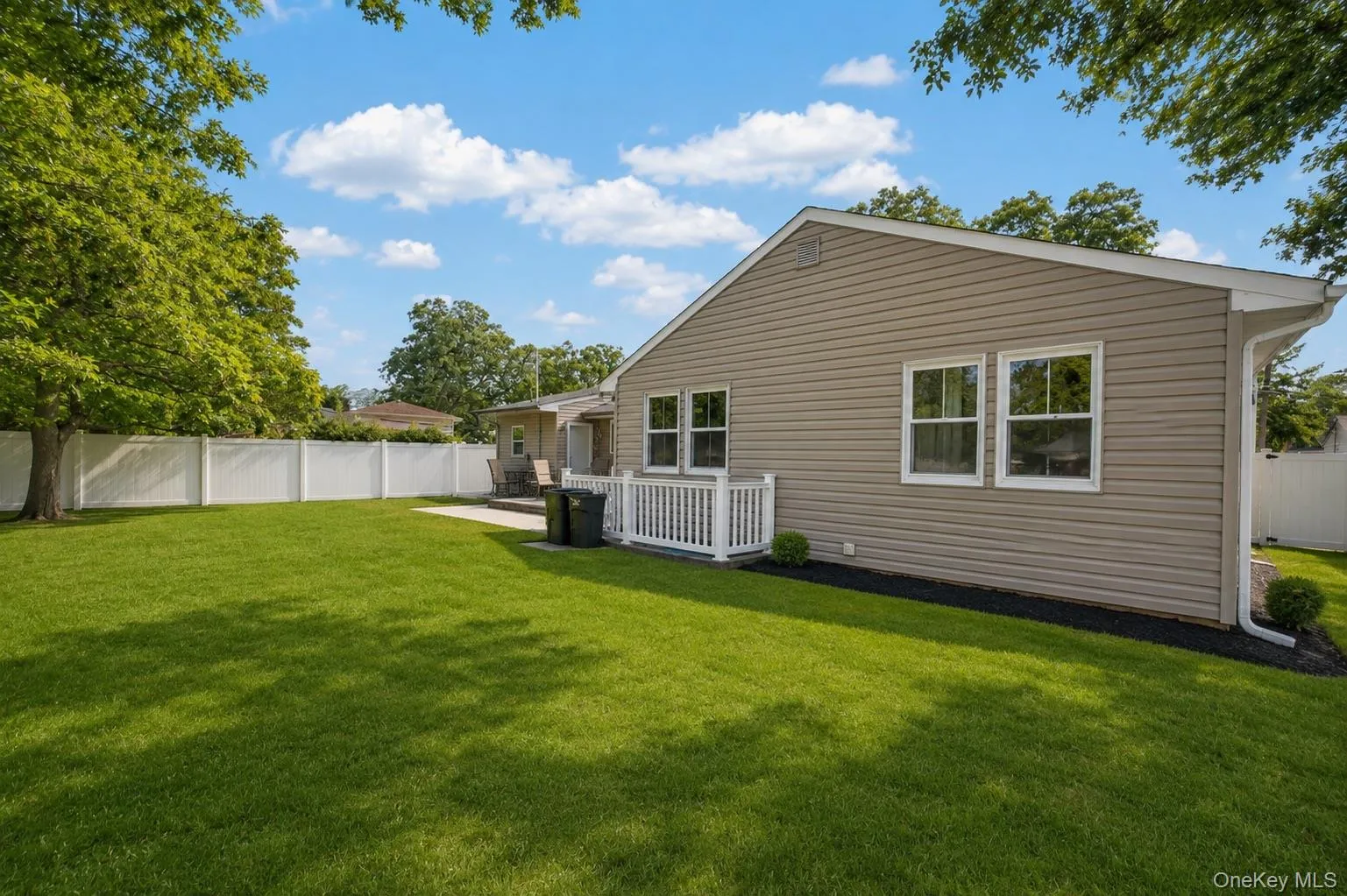 25 Putnam Avenue, West Babylon, NY, 3 Bedrooms Bedrooms, 4 Rooms Rooms,2 BathroomsBathrooms,Residential,For Rent,Putnam,0,1032074 25 Putnam Avenue, West Babylon, NY, 3 Bedrooms Bedrooms, 4 Rooms Rooms,2 BathroomsBathrooms,Residential,For Rent,Putnam,0,1032074