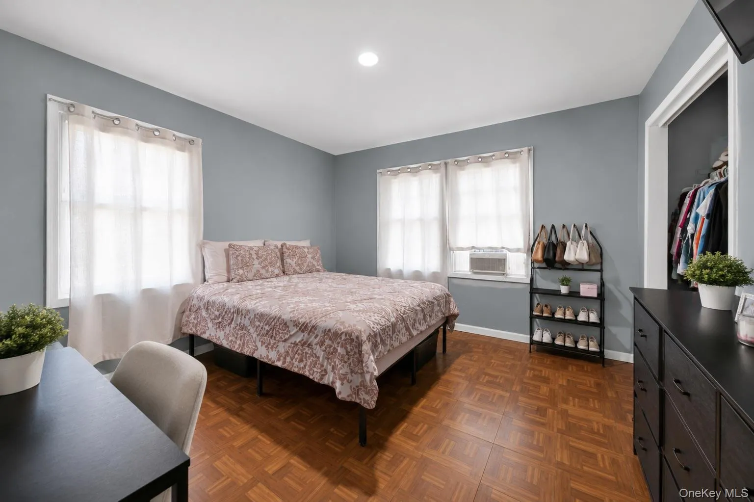 25 Putnam Avenue, West Babylon, NY, 3 Bedrooms Bedrooms, 4 Rooms Rooms,2 BathroomsBathrooms,Residential,For Rent,Putnam,0,1032074 25 Putnam Avenue, West Babylon, NY, 3 Bedrooms Bedrooms, 4 Rooms Rooms,2 BathroomsBathrooms,Residential,For Rent,Putnam,0,1032074