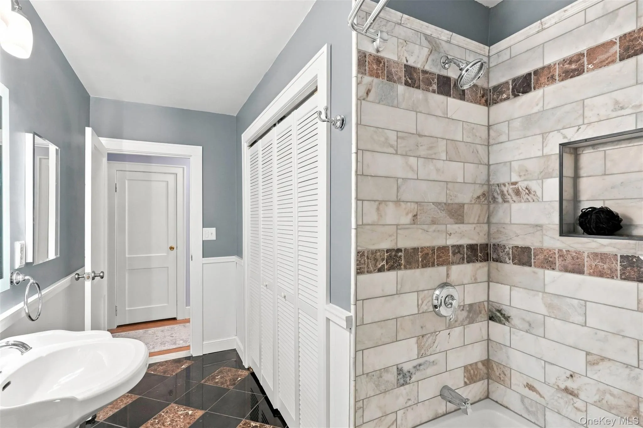 43 Elm Street, Wawarsing, NY, 3 Bedrooms Bedrooms, 7 Rooms Rooms,2 BathroomsBathrooms,Residential,For Rent,Elm,0,1032075 43 Elm Street, Wawarsing, NY, 3 Bedrooms Bedrooms, 7 Rooms Rooms,2 BathroomsBathrooms,Residential,For Rent,Elm,0,1032075