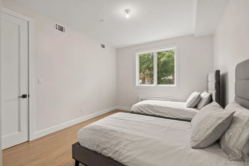 17 Lazer Court, Ramapo, NY, 3 Bedrooms Bedrooms, 5 Rooms Rooms,1 BathroomBathrooms,Residential,For Rent,Lazer,0,1032082 17 Lazer Court, Ramapo, NY, 3 Bedrooms Bedrooms, 5 Rooms Rooms,1 BathroomBathrooms,Residential,For Rent,Lazer,0,1032082