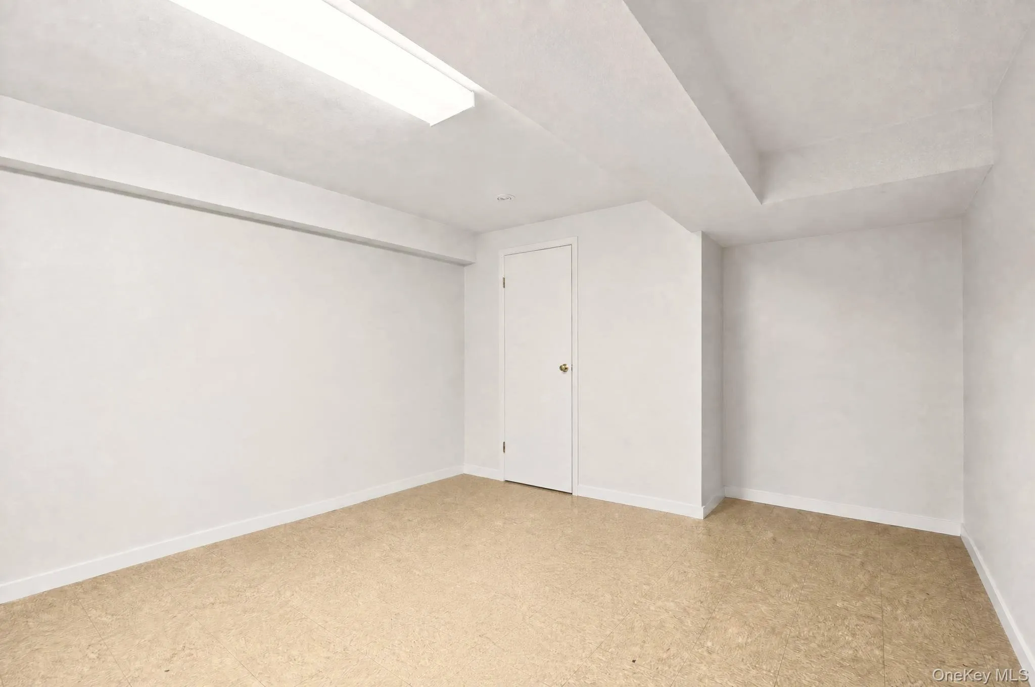 29 Tappen Court, New York, NY, 3 Bedrooms Bedrooms, 5 Rooms Rooms,1 BathroomBathrooms,Residential,For Rent,Tappen,0,1032085 29 Tappen Court, New York, NY, 3 Bedrooms Bedrooms, 5 Rooms Rooms,1 BathroomBathrooms,Residential,For Rent,Tappen,0,1032085
