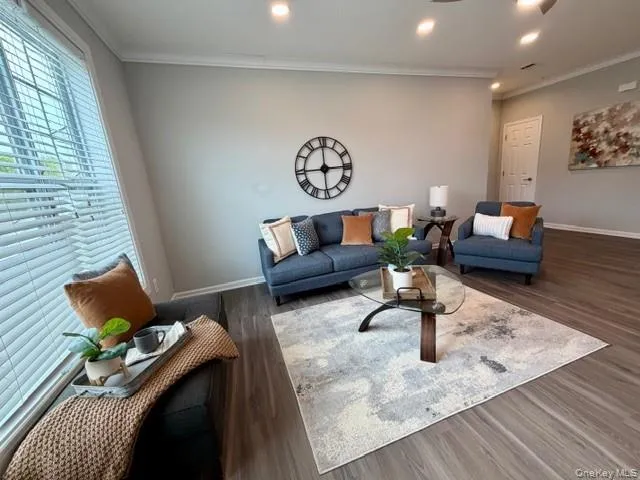 1 Charles Pond Drive, Brookhaven, NY, 1 Bedroom Bedrooms, 6 Rooms Rooms,1 BathroomBathrooms,Residential Lease,For Rent,Charles Pond,0,1032086 1 Charles Pond Drive, Brookhaven, NY, 1 Bedroom Bedrooms, 6 Rooms Rooms,1 BathroomBathrooms,Residential Lease,For Rent,Charles Pond,0,1032086