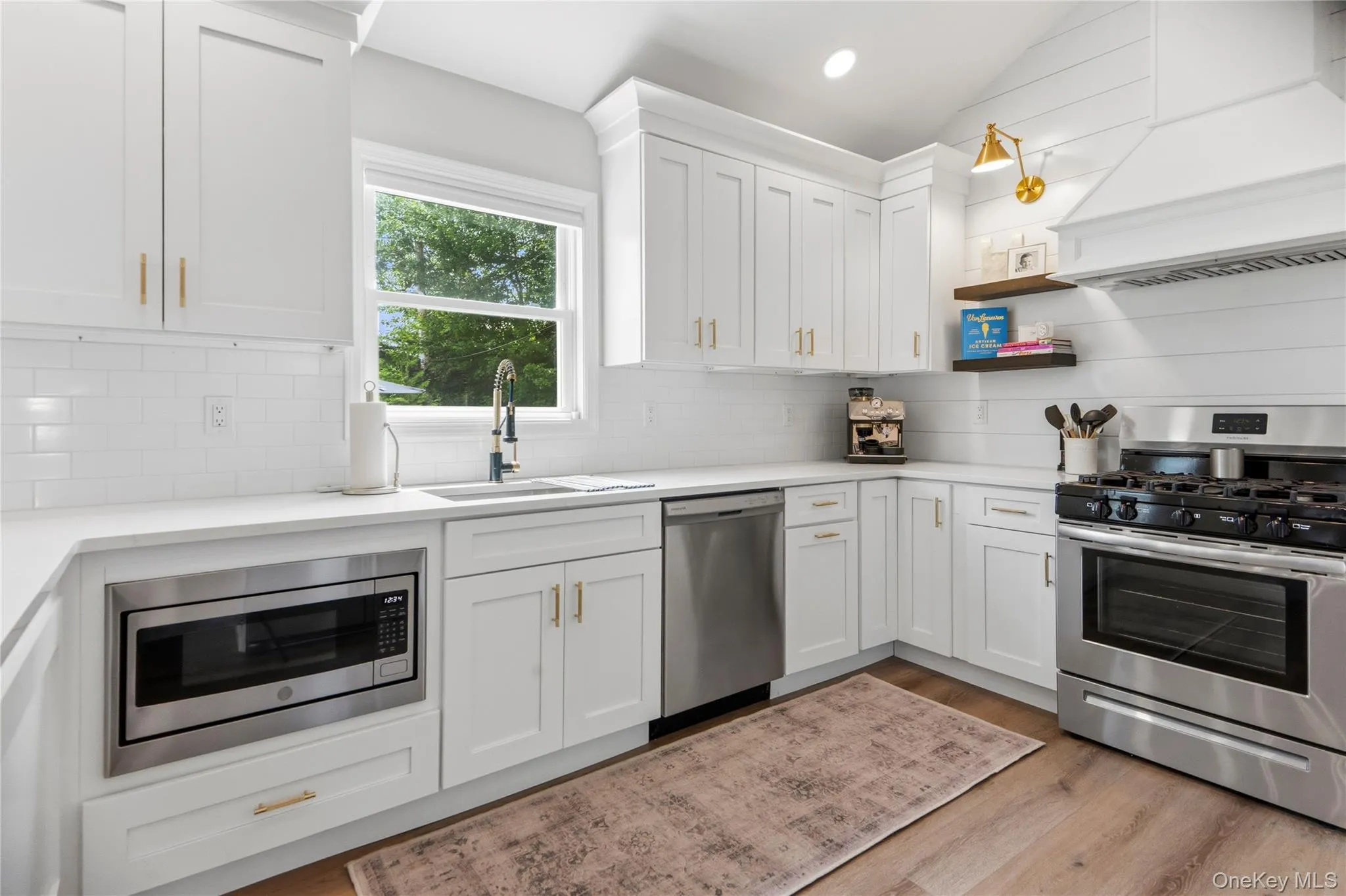 14 Elder Drive, Smithtown, NY, 3 Bedrooms Bedrooms, 7 Rooms Rooms,2 BathroomsBathrooms,Residential,For Rent,Elder,0,1032087 14 Elder Drive, Smithtown, NY, 3 Bedrooms Bedrooms, 7 Rooms Rooms,2 BathroomsBathrooms,Residential,For Rent,Elder,0,1032087