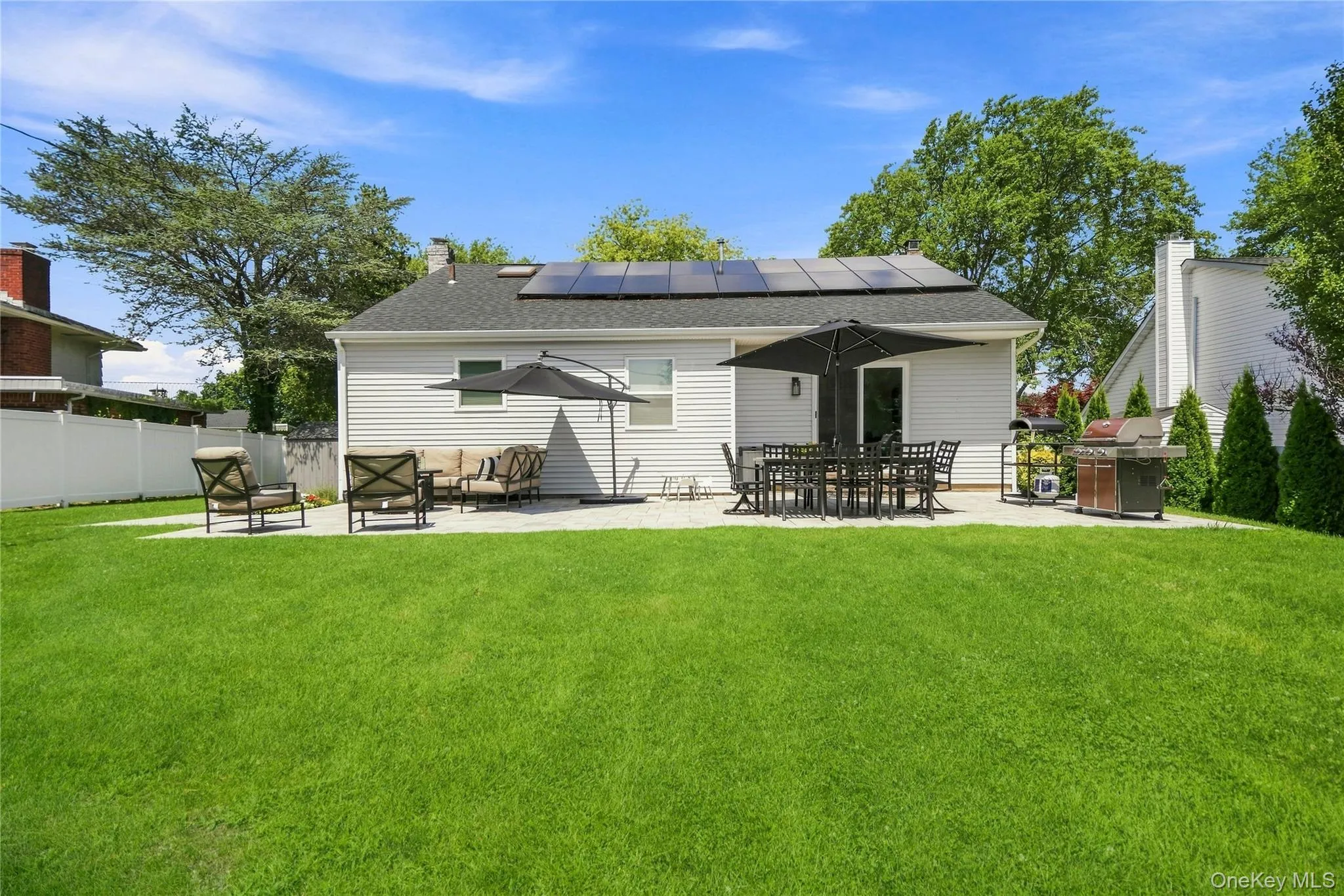 14 Elder Drive, Smithtown, NY, 3 Bedrooms Bedrooms, 7 Rooms Rooms,2 BathroomsBathrooms,Residential,For Rent,Elder,0,1032087 14 Elder Drive, Smithtown, NY, 3 Bedrooms Bedrooms, 7 Rooms Rooms,2 BathroomsBathrooms,Residential,For Rent,Elder,0,1032087