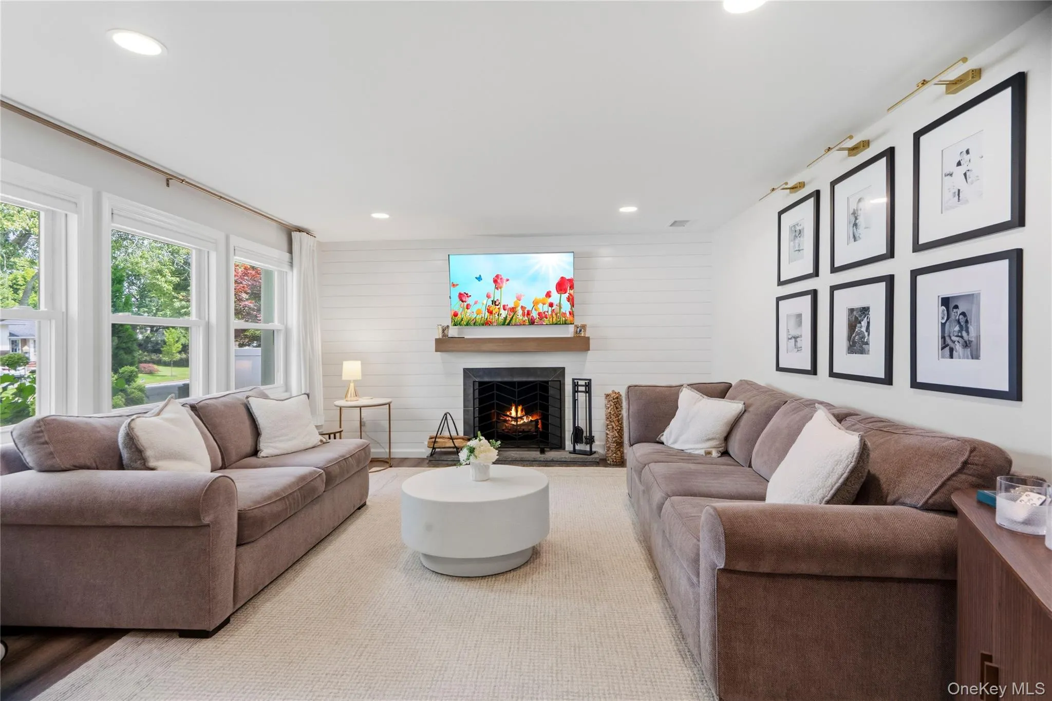 14 Elder Drive, Smithtown, NY, 3 Bedrooms Bedrooms, 7 Rooms Rooms,2 BathroomsBathrooms,Residential,For Rent,Elder,0,1032087 14 Elder Drive, Smithtown, NY, 3 Bedrooms Bedrooms, 7 Rooms Rooms,2 BathroomsBathrooms,Residential,For Rent,Elder,0,1032087