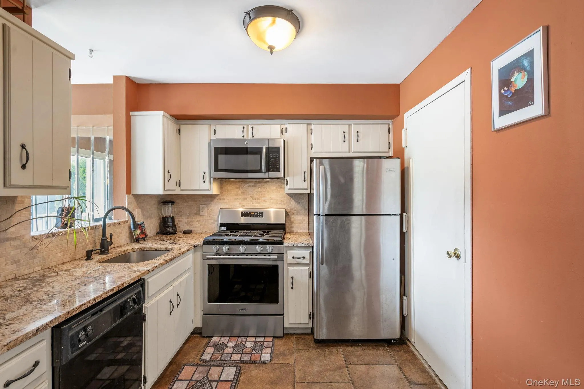 110 Vogel Loop, New York, NY, 2 Bedrooms Bedrooms, 8 Rooms Rooms,1 BathroomBathrooms,Residential,For Rent,Vogel,0,1032088 110 Vogel Loop, New York, NY, 2 Bedrooms Bedrooms, 8 Rooms Rooms,1 BathroomBathrooms,Residential,For Rent,Vogel,0,1032088