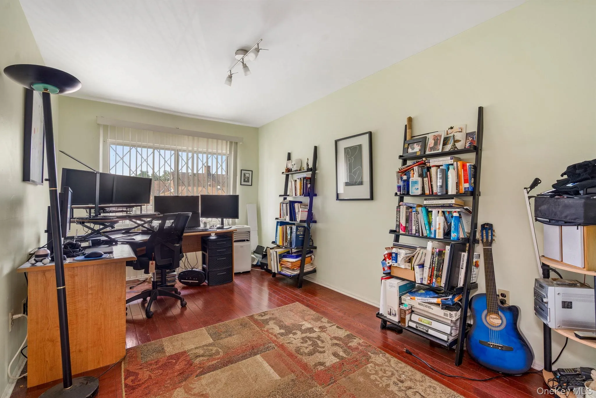 110 Vogel Loop, New York, NY, 2 Bedrooms Bedrooms, 8 Rooms Rooms,1 BathroomBathrooms,Residential,For Rent,Vogel,0,1032088 110 Vogel Loop, New York, NY, 2 Bedrooms Bedrooms, 8 Rooms Rooms,1 BathroomBathrooms,Residential,For Rent,Vogel,0,1032088