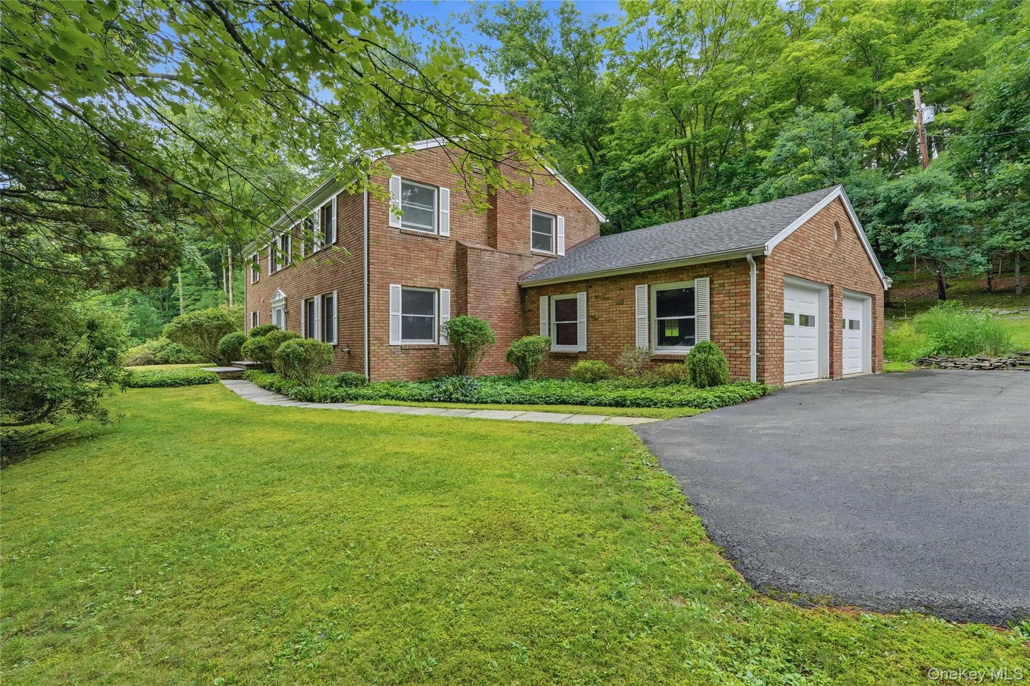 2320 Glasco Turnpike, Woodstock, NY, 8 Bedrooms Bedrooms, 17 Rooms Rooms,5 BathroomsBathrooms,Residential,For Rent,Glasco,0,1032089 2320 Glasco Turnpike, Woodstock, NY, 8 Bedrooms Bedrooms, 17 Rooms Rooms,5 BathroomsBathrooms,Residential,For Rent,Glasco,0,1032089