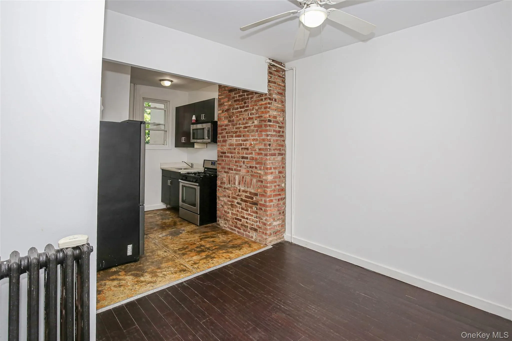221 Howard Avenue, New York, NY, 3 Bedrooms Bedrooms, 7 Rooms Rooms,2 BathroomsBathrooms,Residential Lease,For Rent,Howard,0,1032090 221 Howard Avenue, New York, NY, 3 Bedrooms Bedrooms, 7 Rooms Rooms,2 BathroomsBathrooms,Residential Lease,For Rent,Howard,0,1032090