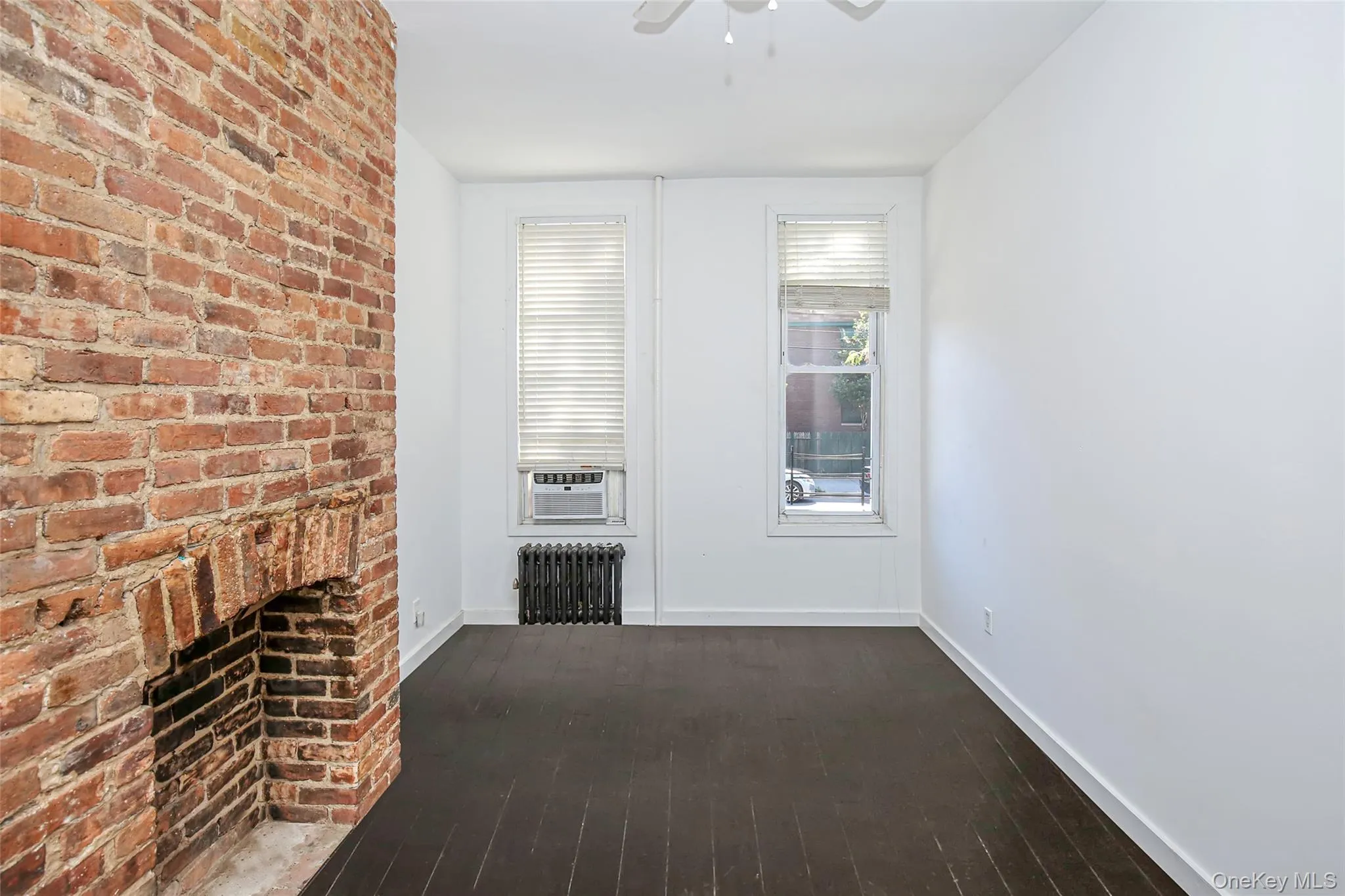 221 Howard Avenue, New York, NY, 3 Bedrooms Bedrooms, 7 Rooms Rooms,2 BathroomsBathrooms,Residential Lease,For Rent,Howard,0,1032090 221 Howard Avenue, New York, NY, 3 Bedrooms Bedrooms, 7 Rooms Rooms,2 BathroomsBathrooms,Residential Lease,For Rent,Howard,0,1032090