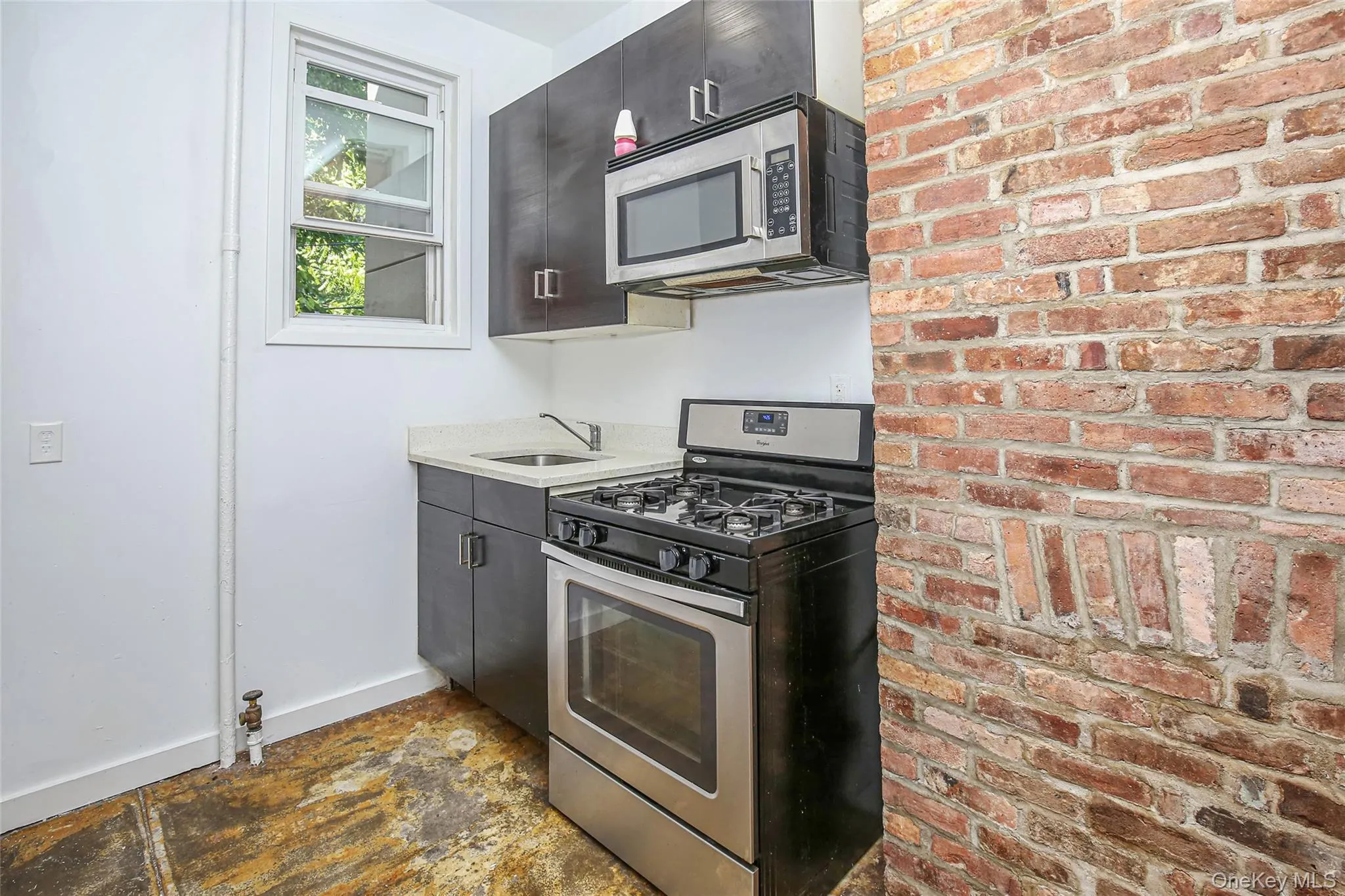 221 Howard Avenue, New York, NY, 3 Bedrooms Bedrooms, 7 Rooms Rooms,2 BathroomsBathrooms,Residential Lease,For Rent,Howard,0,1032090 221 Howard Avenue, New York, NY, 3 Bedrooms Bedrooms, 7 Rooms Rooms,2 BathroomsBathrooms,Residential Lease,For Rent,Howard,0,1032090