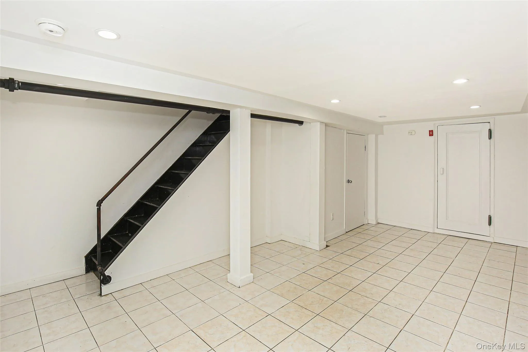 221 Howard Avenue, New York, NY, 3 Bedrooms Bedrooms, 7 Rooms Rooms,2 BathroomsBathrooms,Residential Lease,For Rent,Howard,0,1032090 221 Howard Avenue, New York, NY, 3 Bedrooms Bedrooms, 7 Rooms Rooms,2 BathroomsBathrooms,Residential Lease,For Rent,Howard,0,1032090